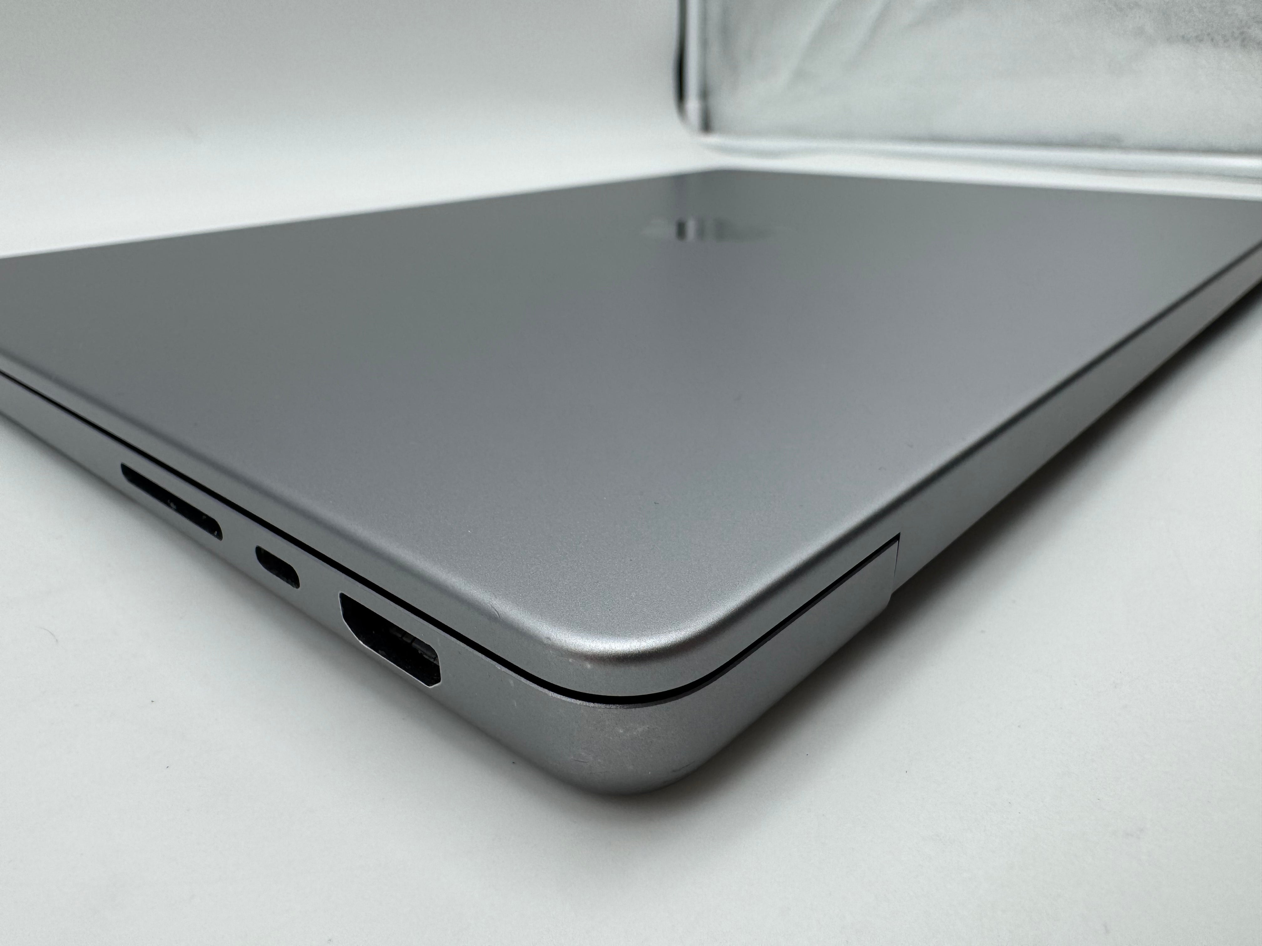 Macbook Pro 14" A2442 2021 M1 8-C 16GB 512GB 14-C Spacegrau MwSt. #PS372