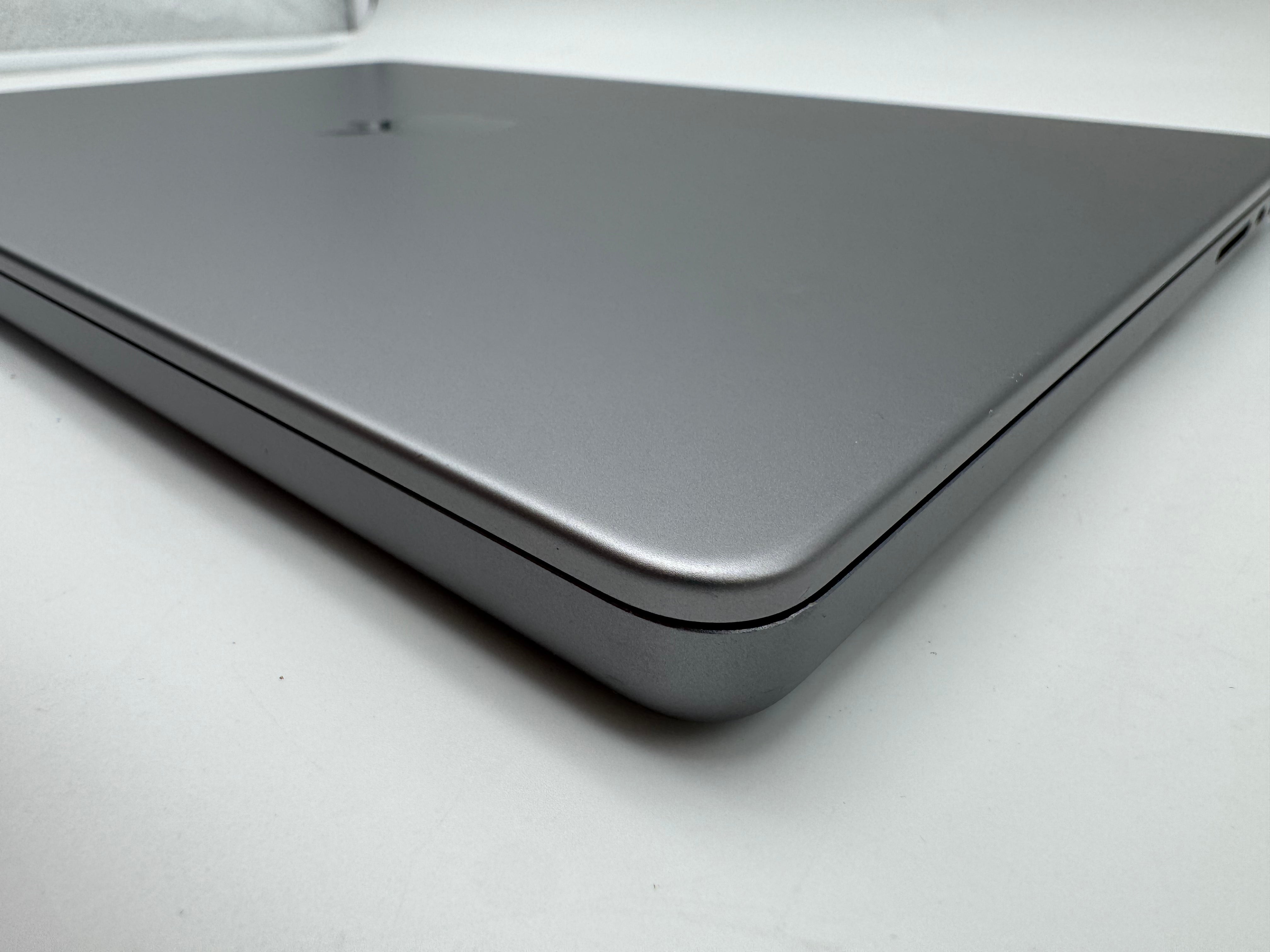 Macbook Pro 14" A2442 2021 M1 8-C 16GB 512GB 14-C Spacegrau MwSt. #PS374