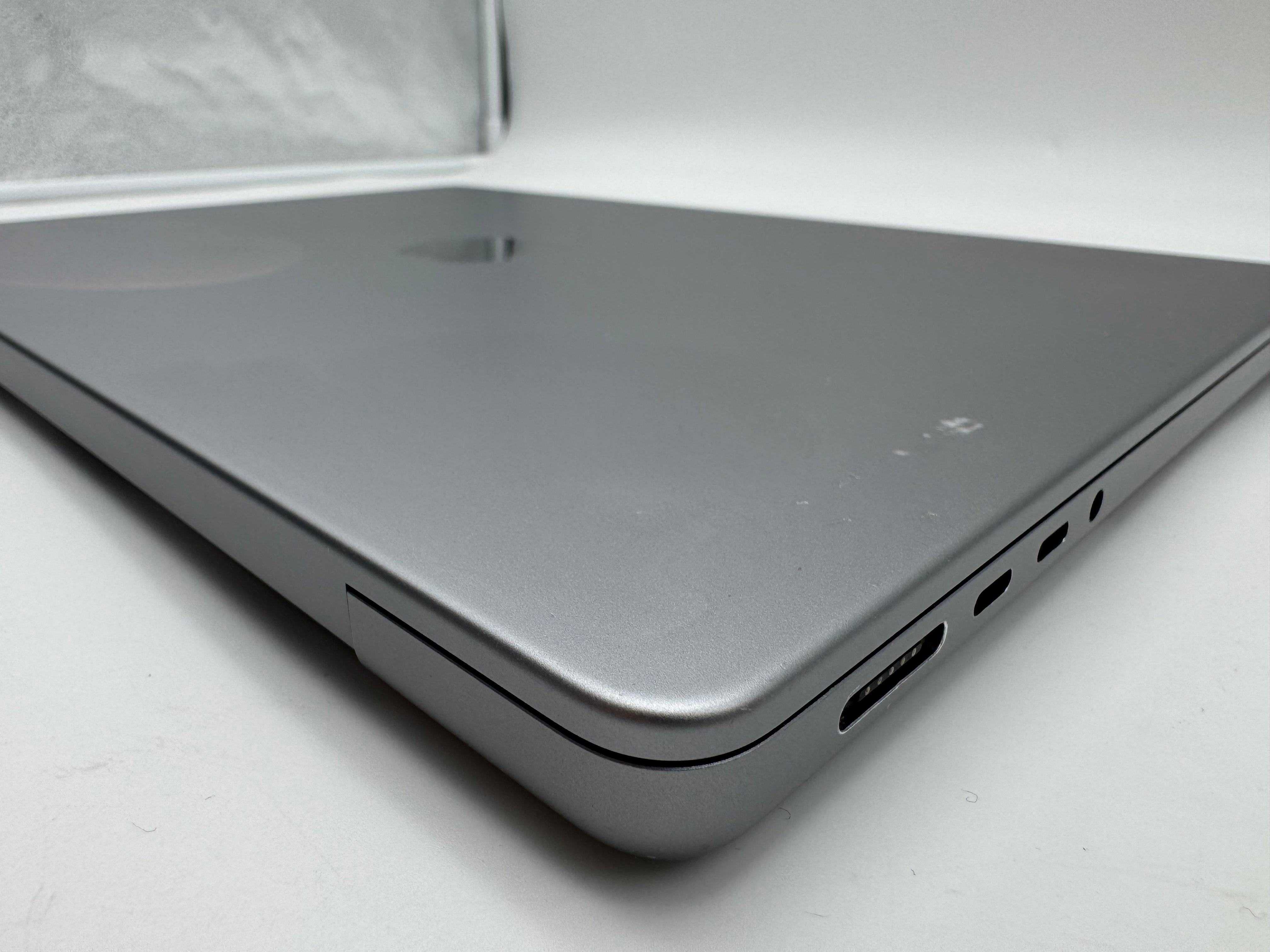 Macbook Pro 14" A2442 2021 M1 8-C 16GB 512GB 14-C Spacegrau MwSt. #PS375
