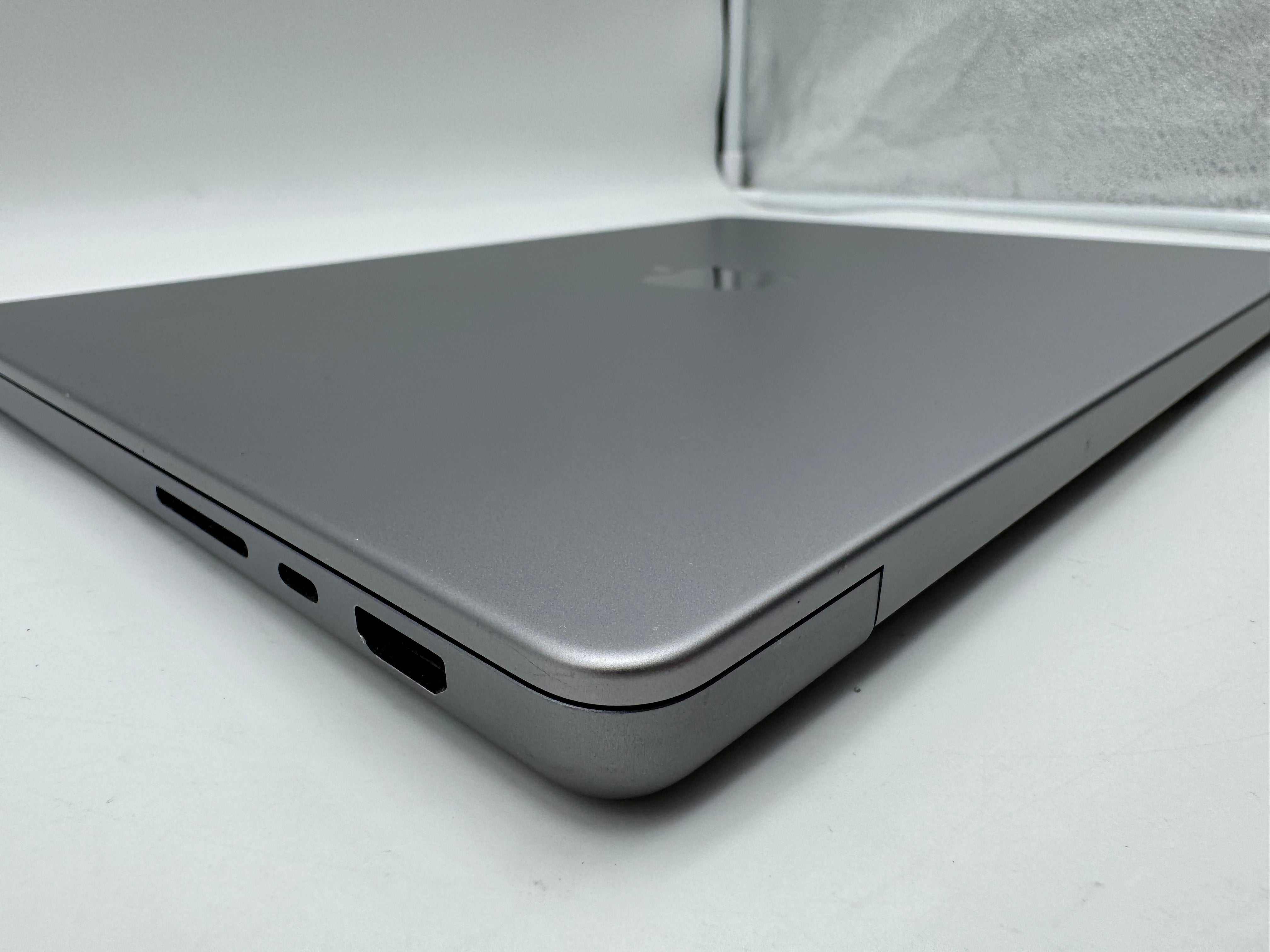 Macbook Pro 14" A2442 2021 M1 8-C 16GB 512GB 14-C Spacegrau MwSt. #PS377