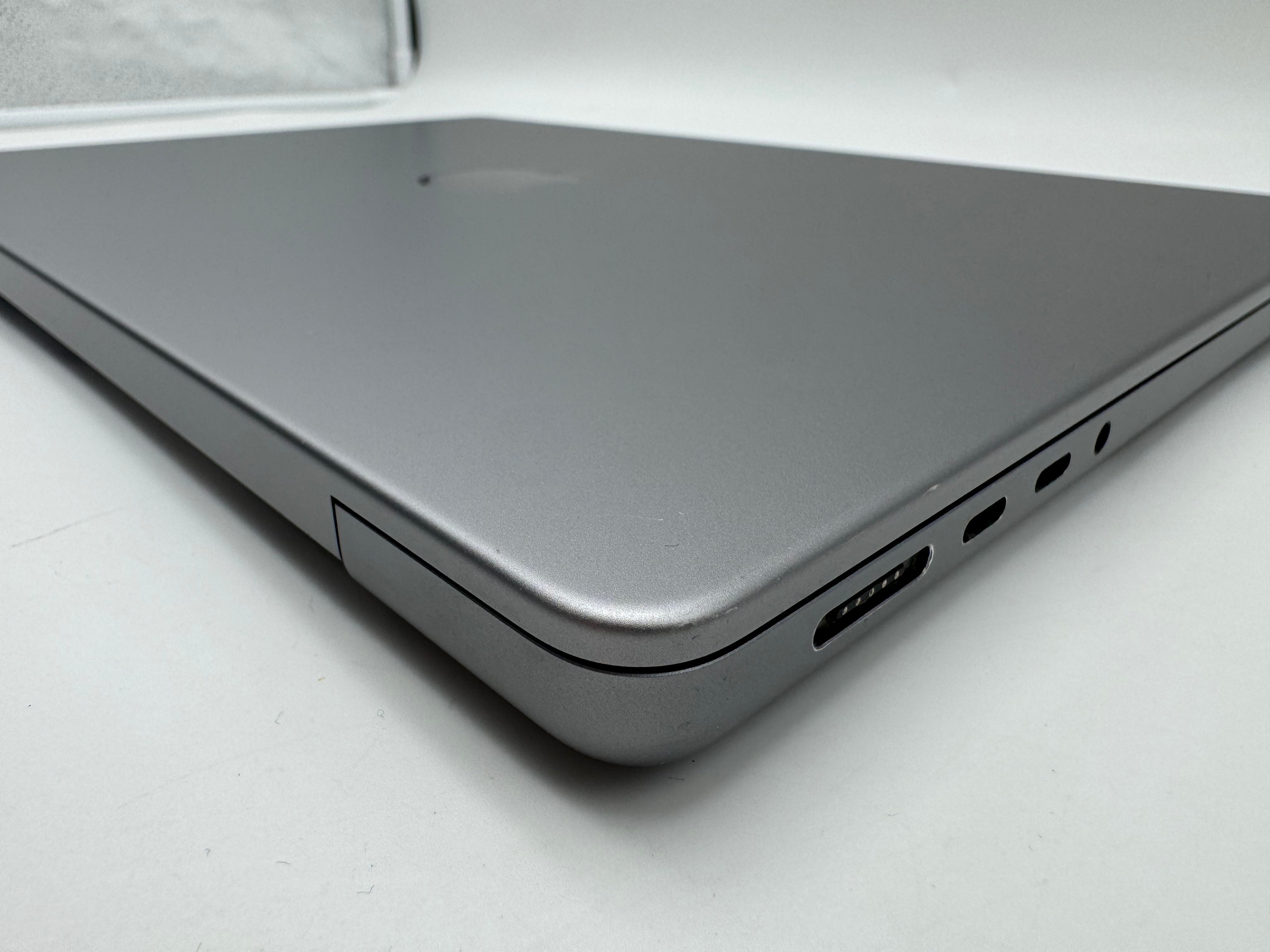 Macbook Pro 14" A2442 2021 M1 8-C 16GB 512GB 14-C Spacegrau MwSt. #PS377