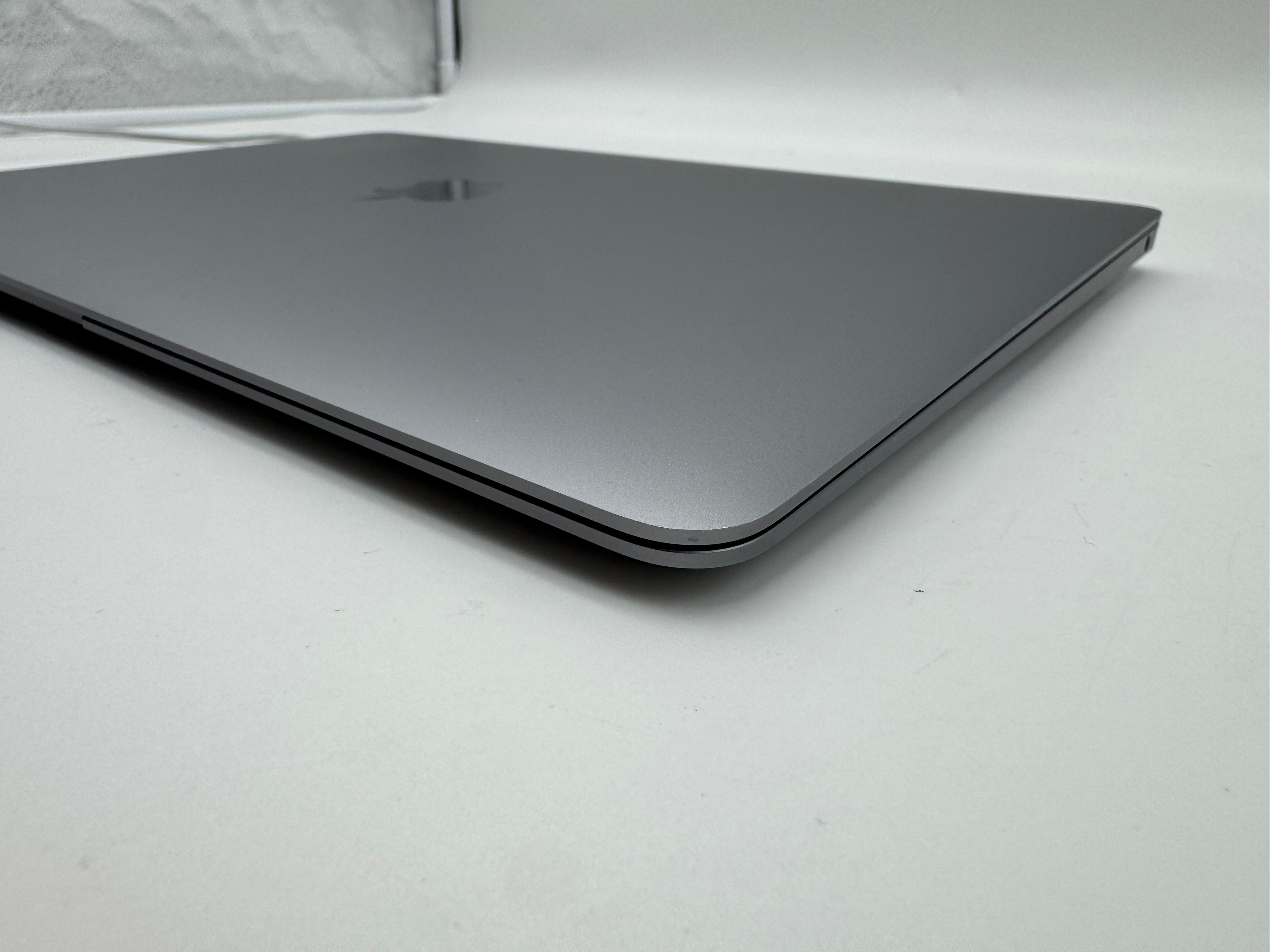 Macbook Air 13" A2337 M1 8GB 256GB Spacegrau 2020 #PS379 MwSt.