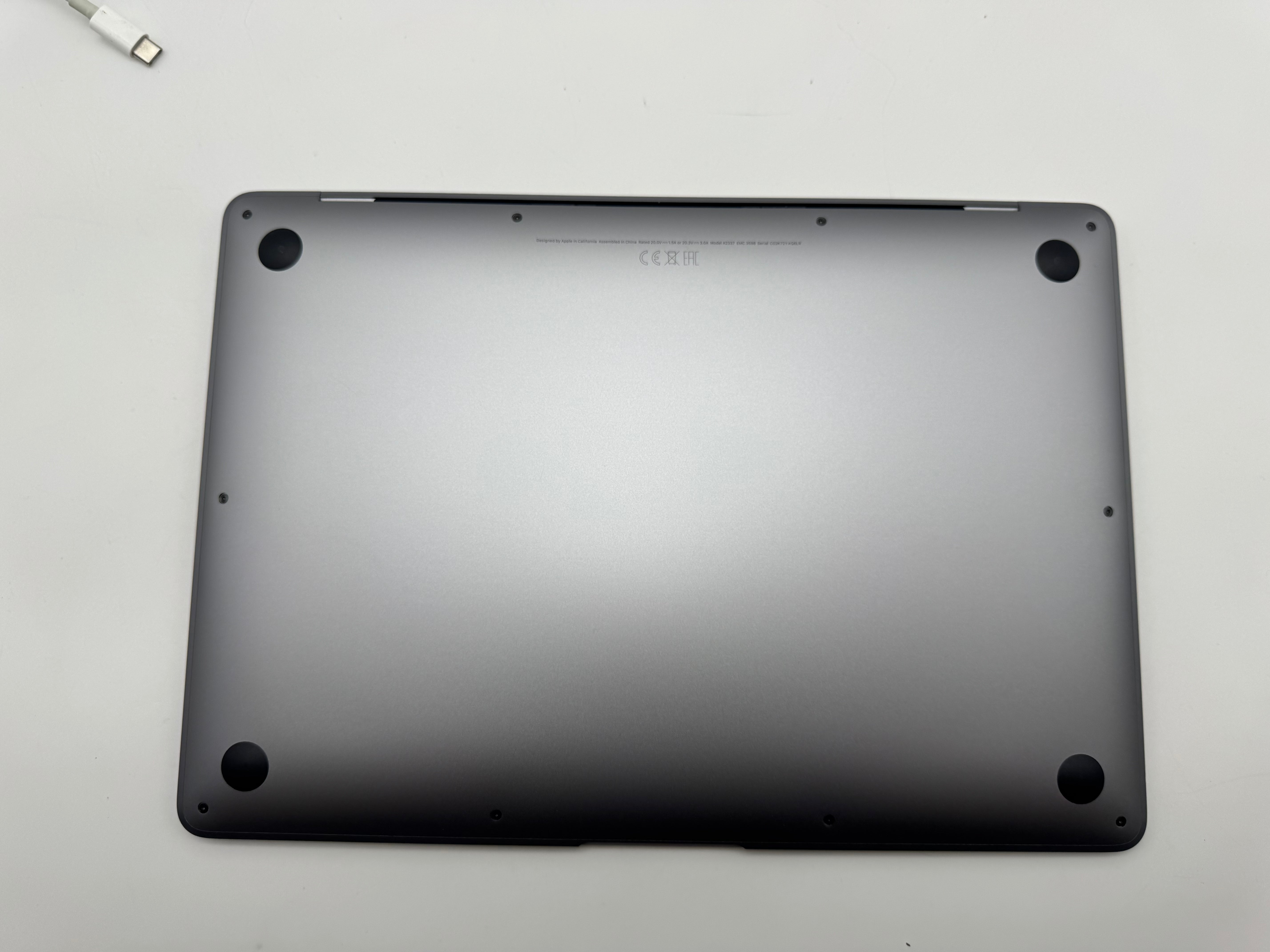 Macbook Air 13" A2337 M1 8GB 256GB Spacegrau 2020 #PS379 MwSt.