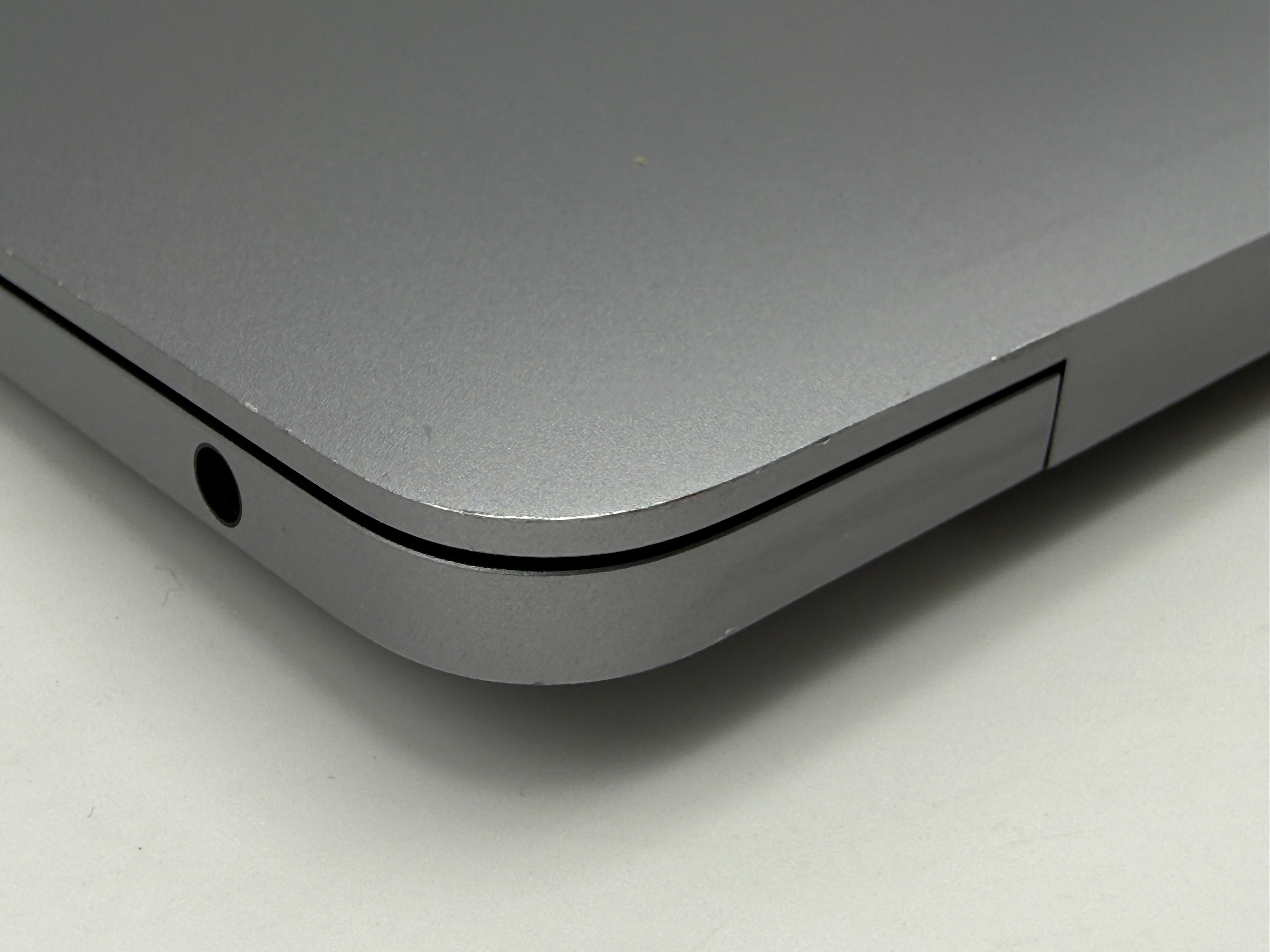 Macbook Pro 13" A2338 M1 16GB 512GB 2020 Spacegrau Grau MwSt. #PS427