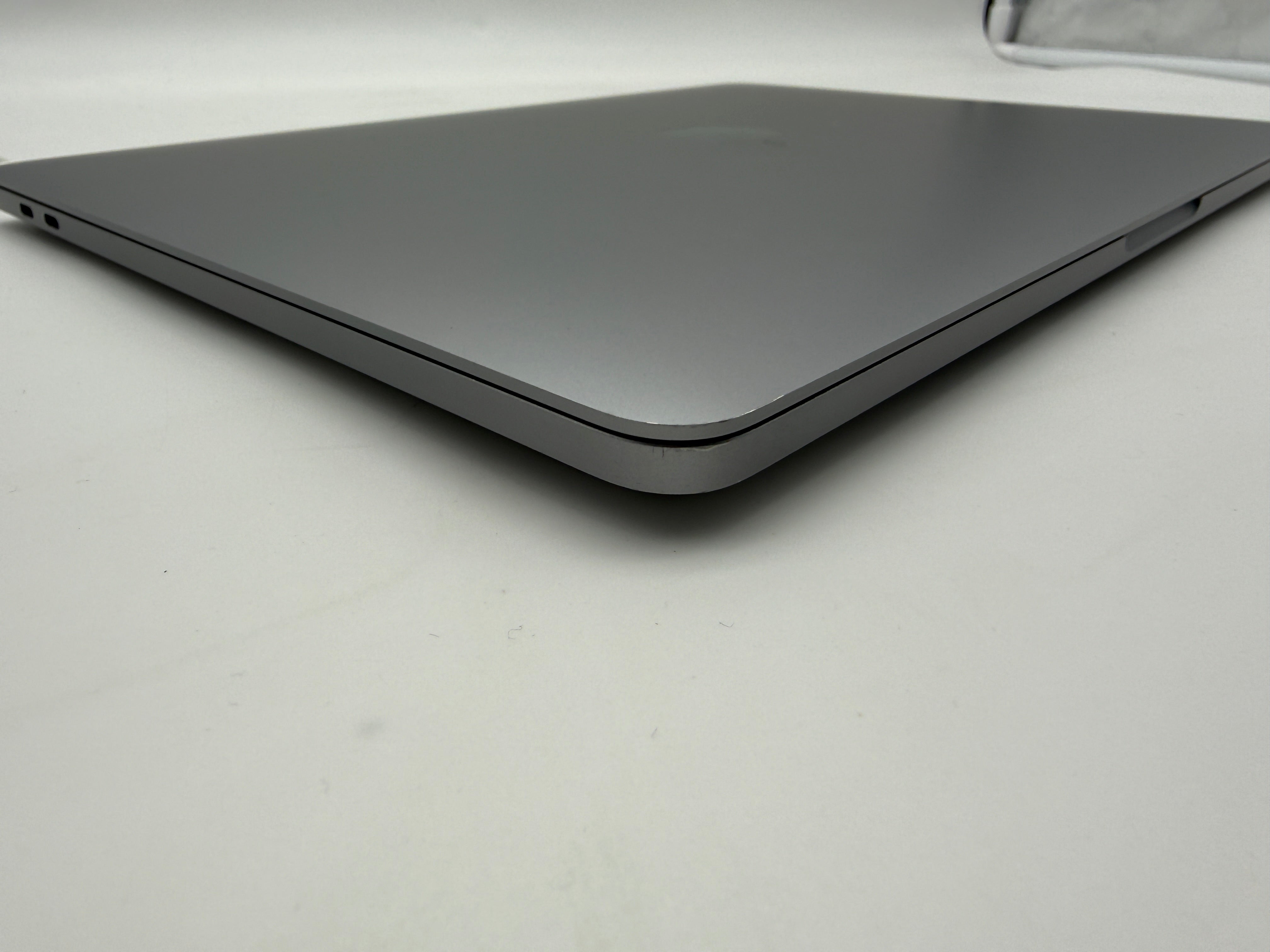 Macbook Pro 13" A2338 M1 16GB 512GB 2020 Spacegrau Grau MwSt. #PS428