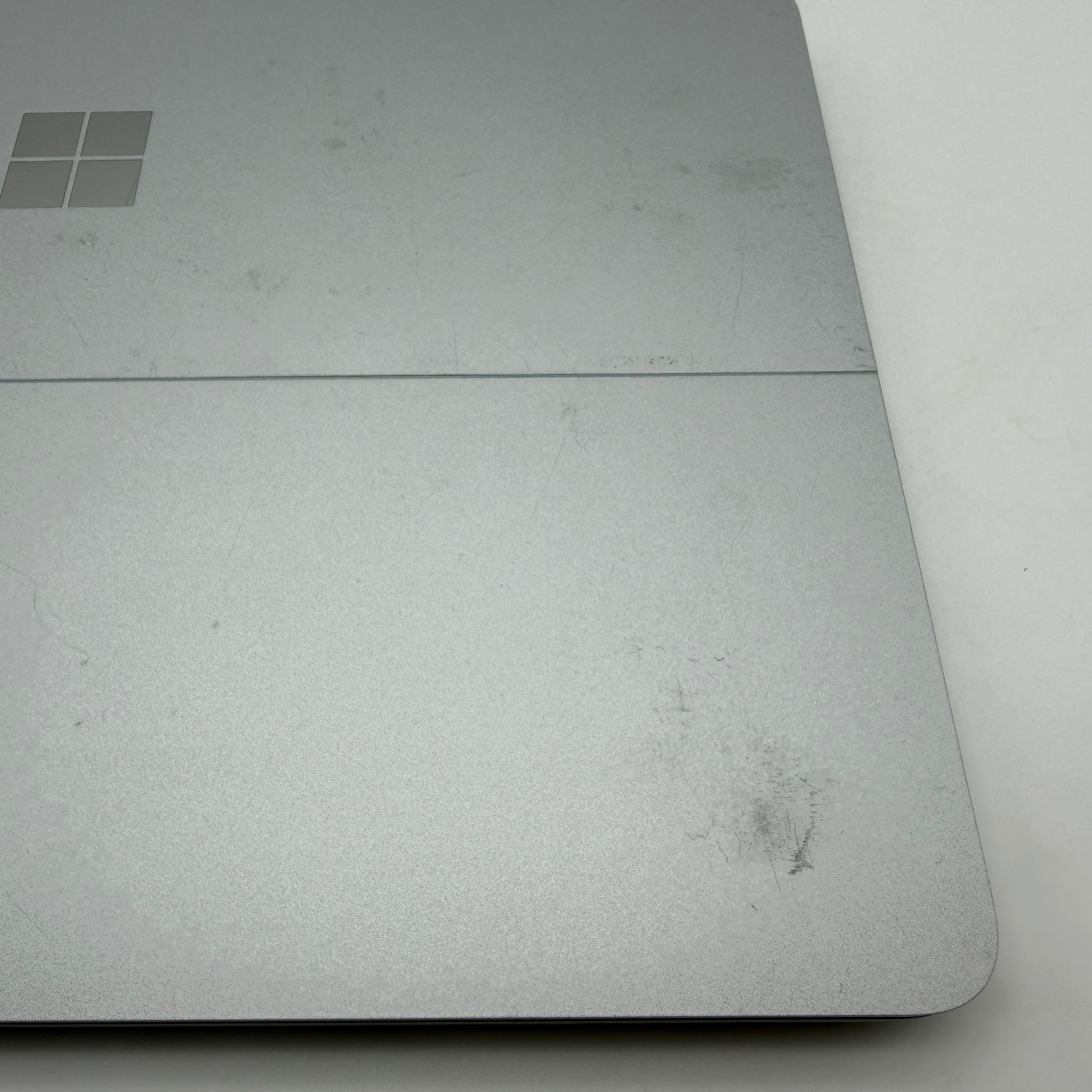 Microsoft Surface Laptop Studio i7 11370H 3,3GHz 32GB 1TB RTX 3050 Ti MwSt. #PSW161