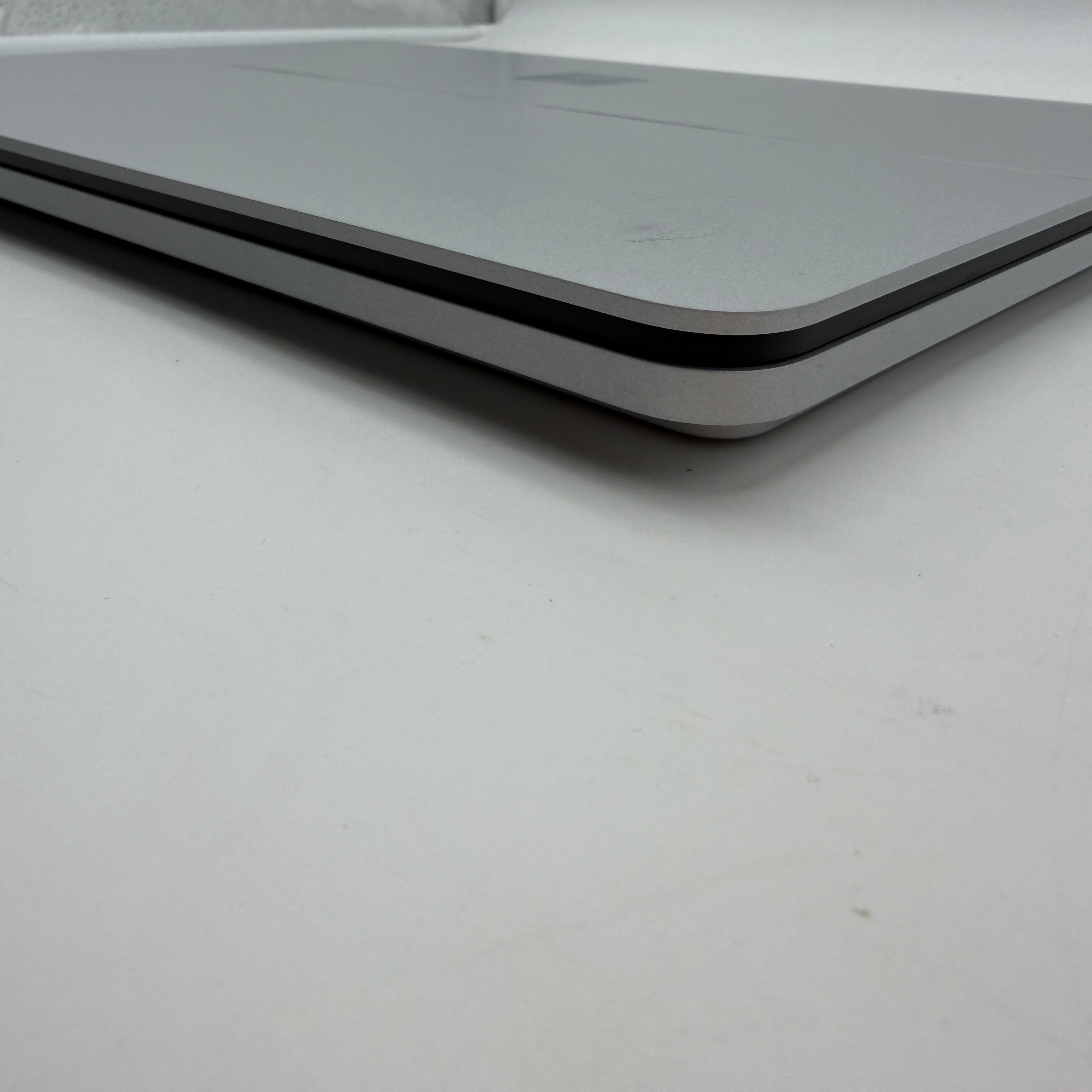 Microsoft Surface Laptop Studio i7 11370H 3,3GHz 32GB 1TB RTX 3050 Ti MwSt. #PSW161