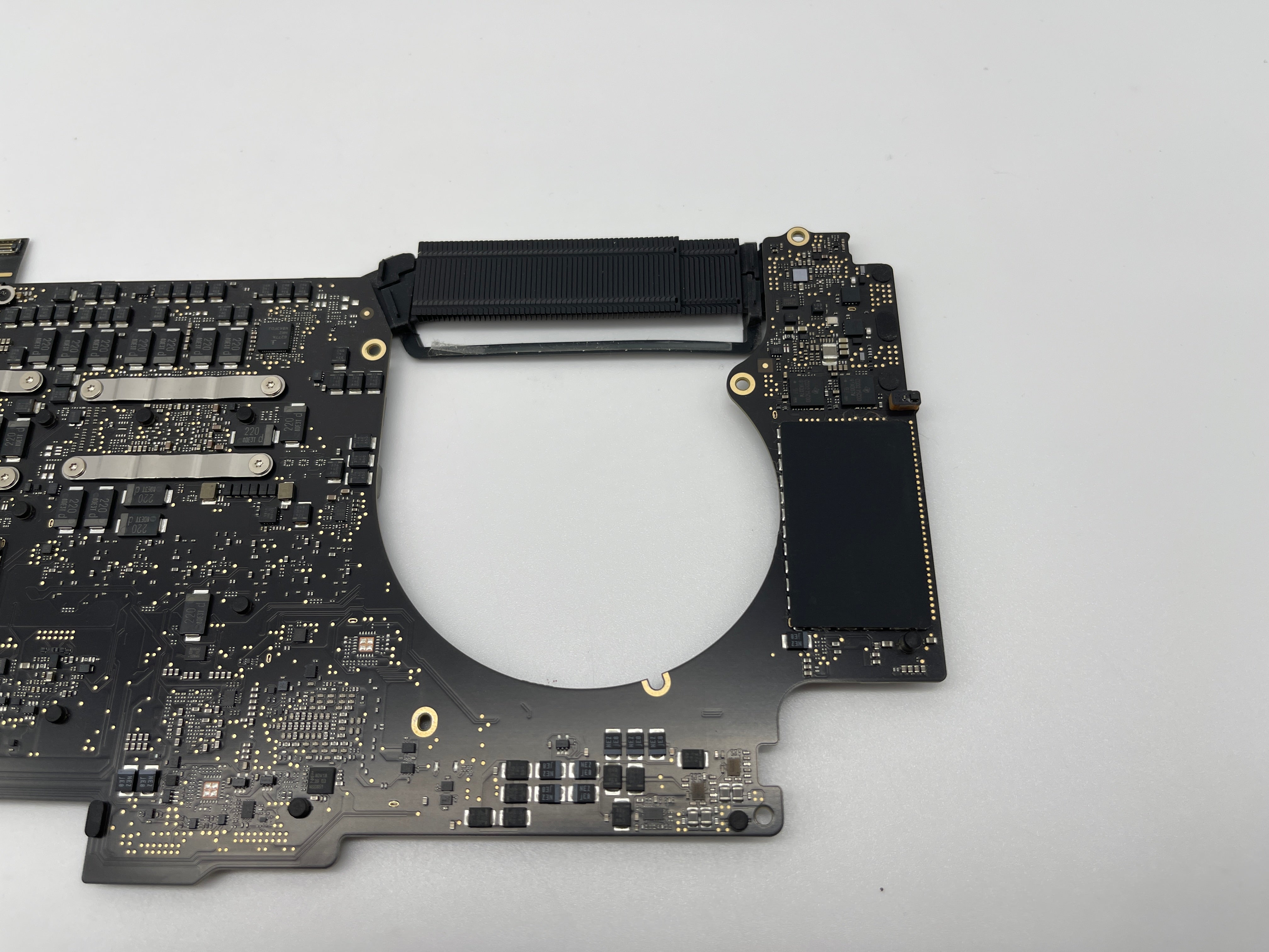 MacBook Pro 15" 2018 A1990 2,6 GHz 16 GB i7 512GB Logicboard Mainboard #M164