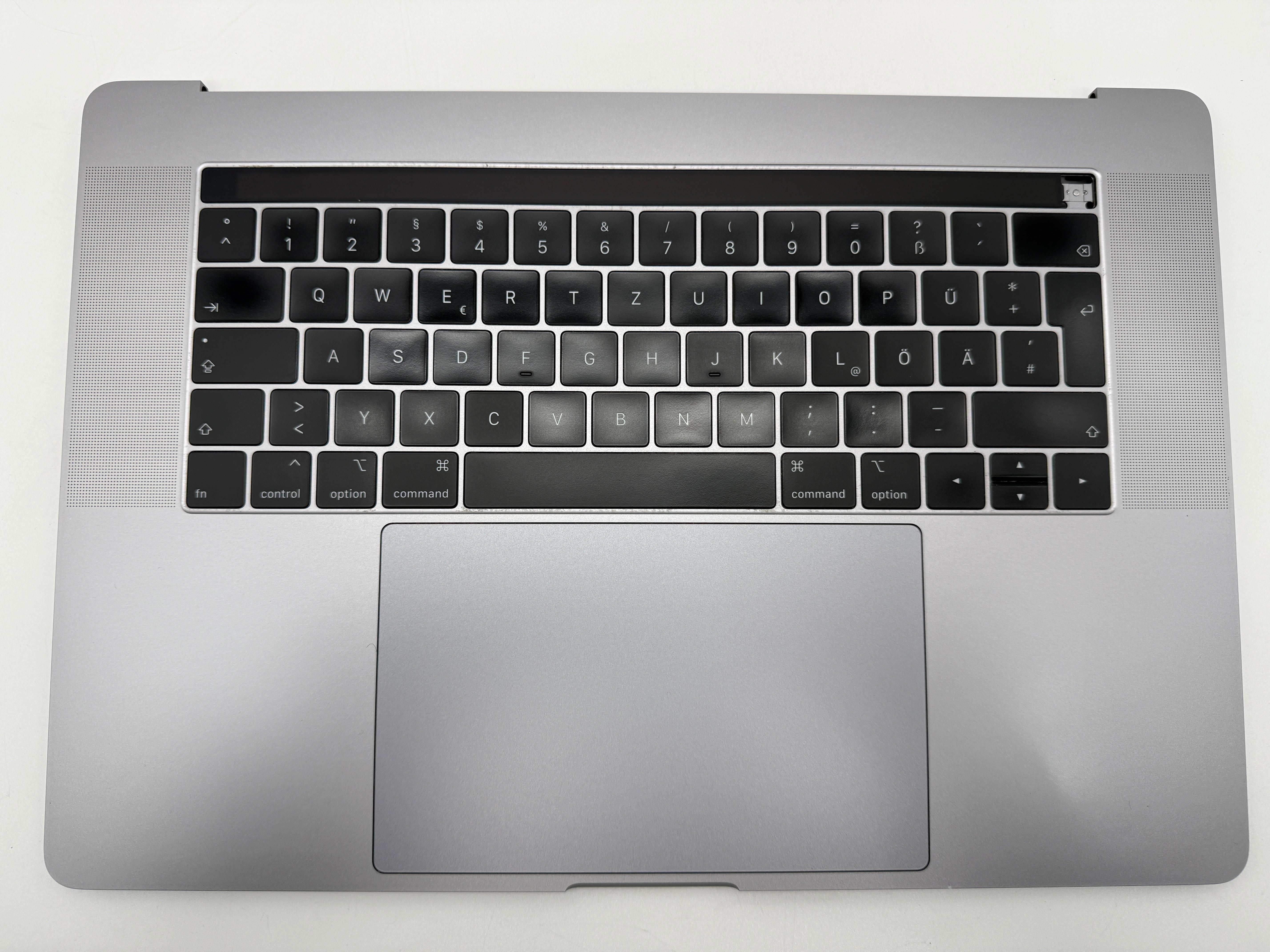 Macbook Pro 15" 2018 2019 A1990 QWERTZ Topcase Trackpad Tastatur Grau #T717