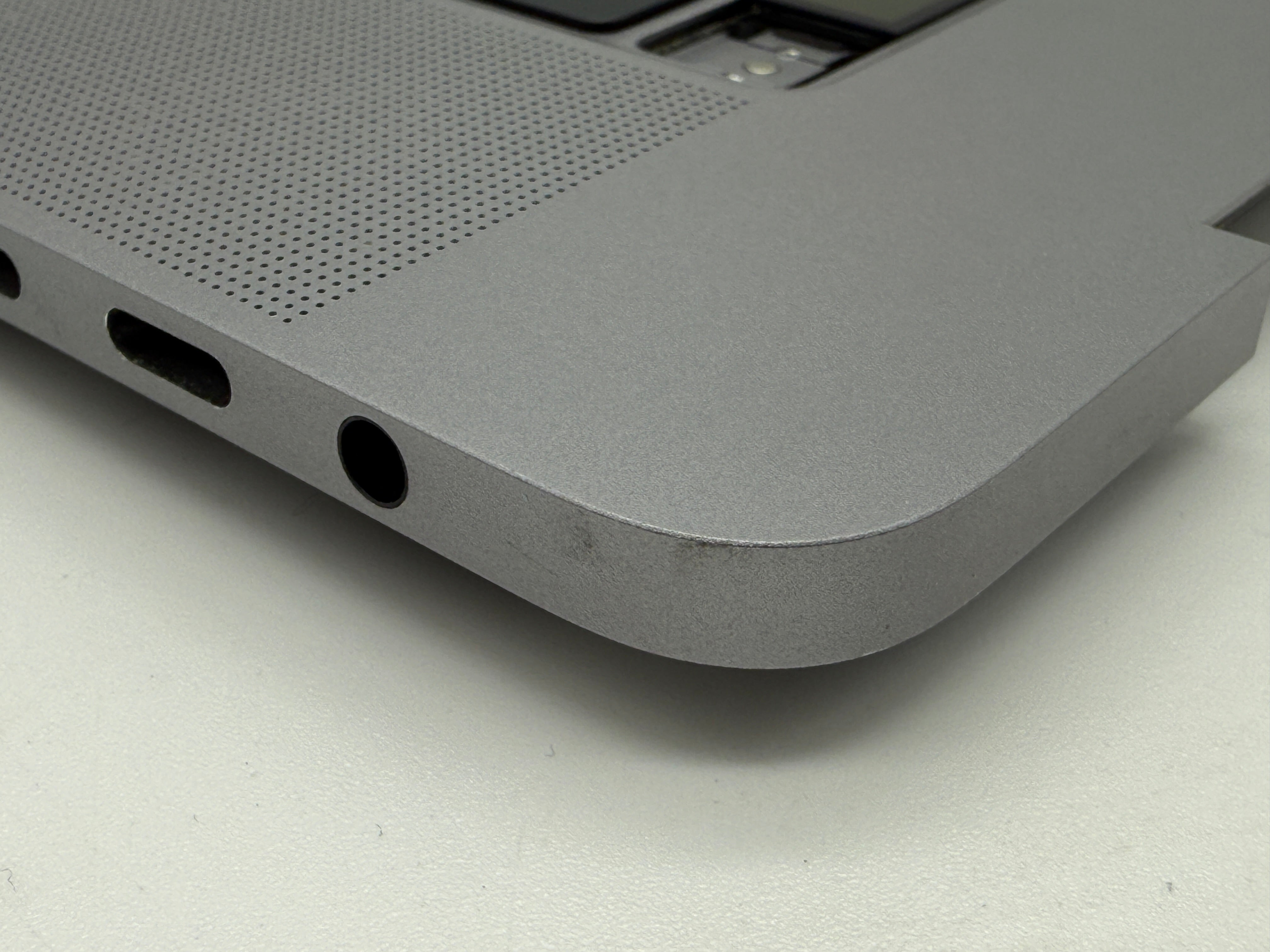 Macbook Pro 15" 2018 2019 A1990 QWERTZ Topcase Trackpad Tastatur Grau #T720