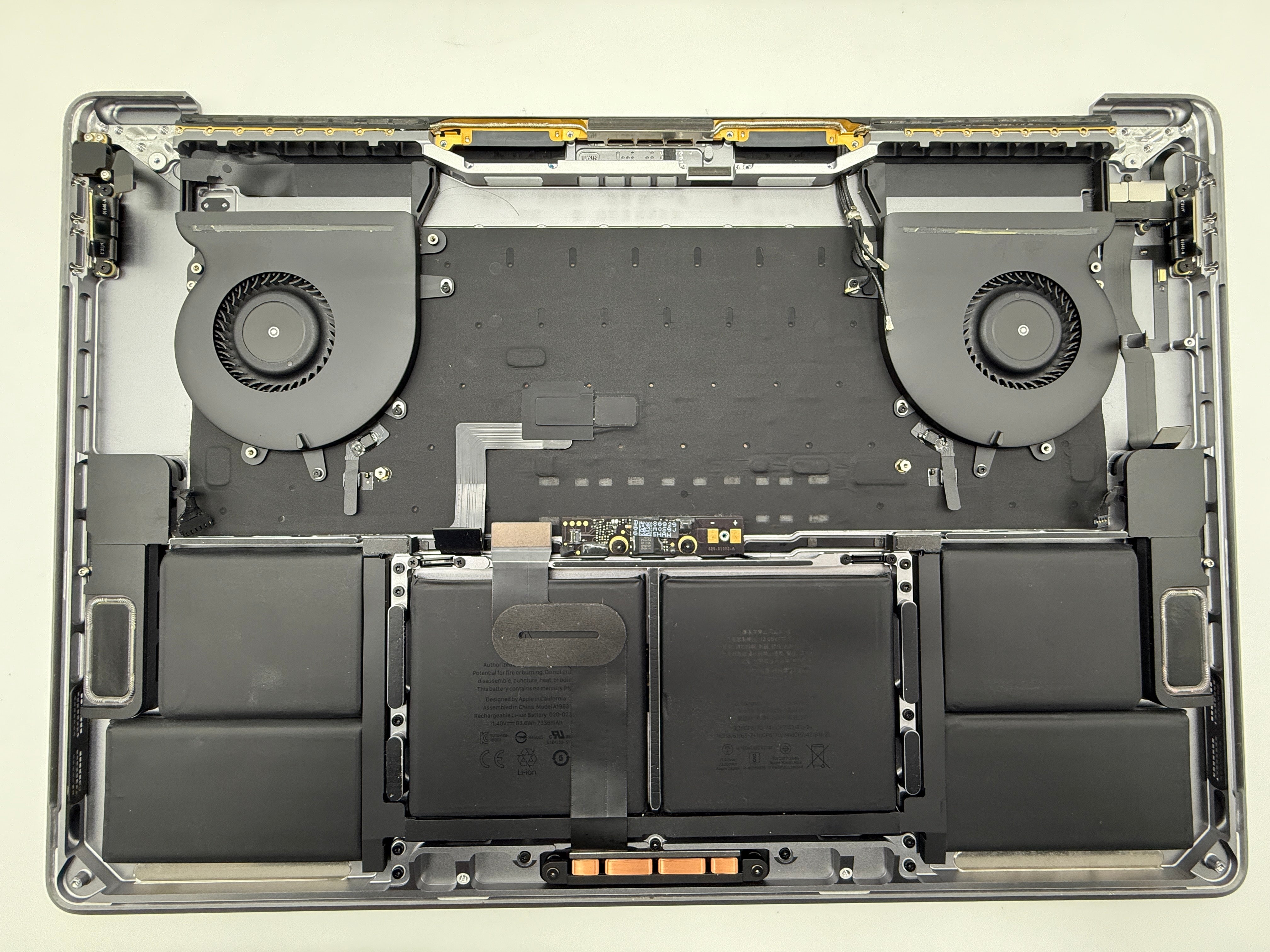 Macbook Pro 15" 2018 2019 A1990 QWERTZ Topcase Trackpad Tastatur Grau #T720