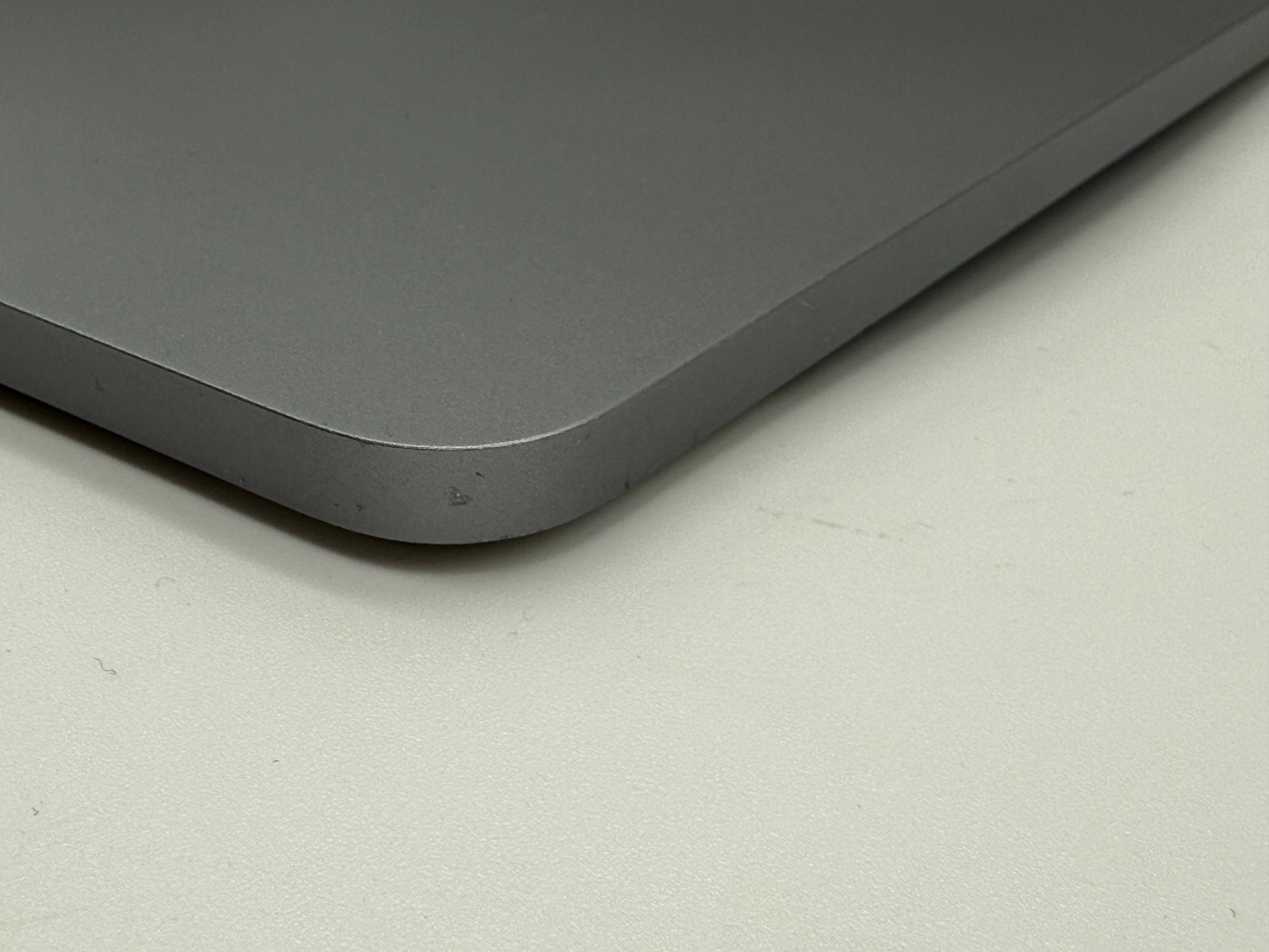 Macbook Pro 15" 2018 2019 A1990 QWERTZ Topcase Trackpad Tastatur Grau #T721