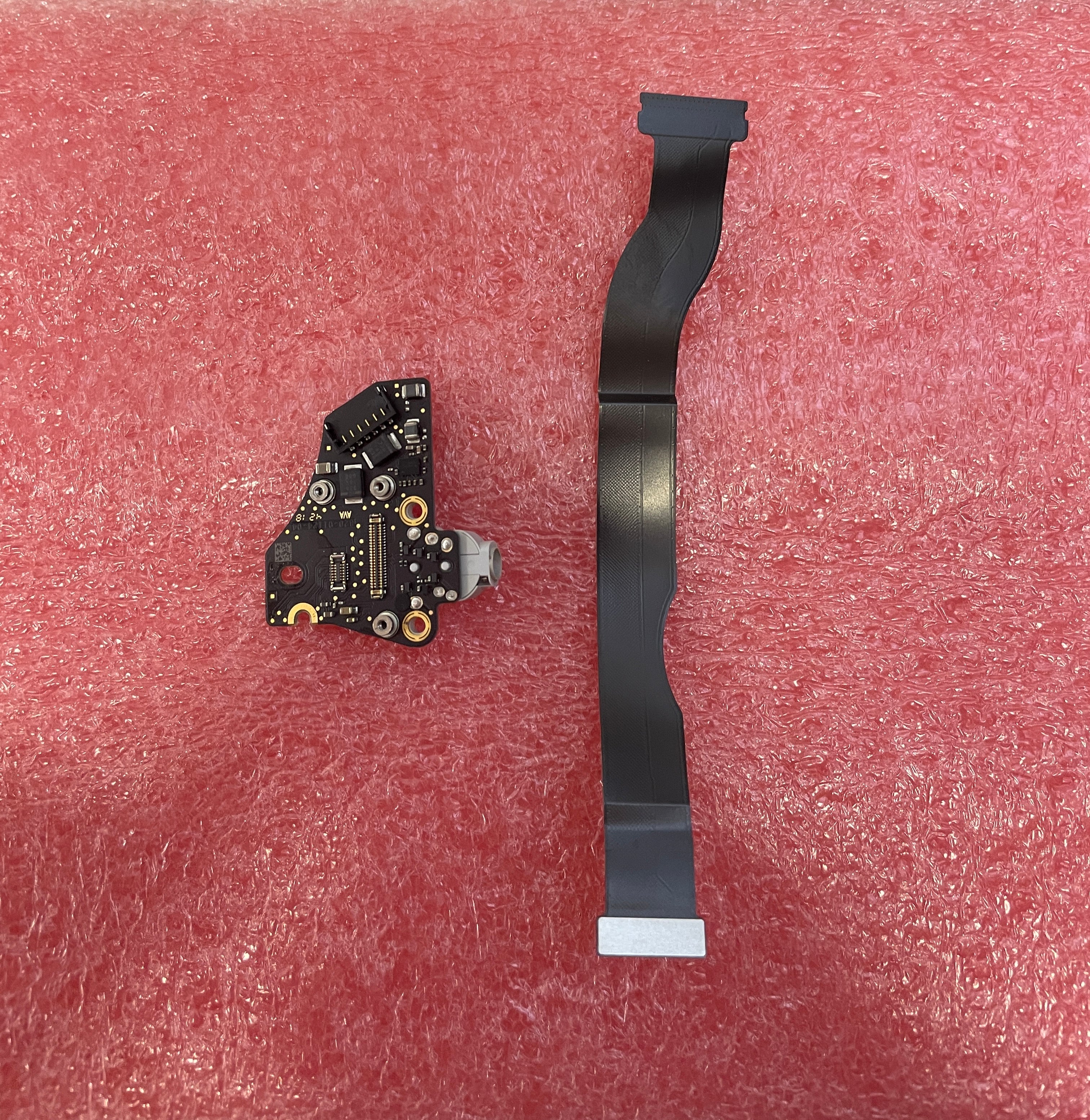 Audioboard Buchse für Apple MacBook Air 13 A1932 2018 2019 820-01124 schwarz weiß