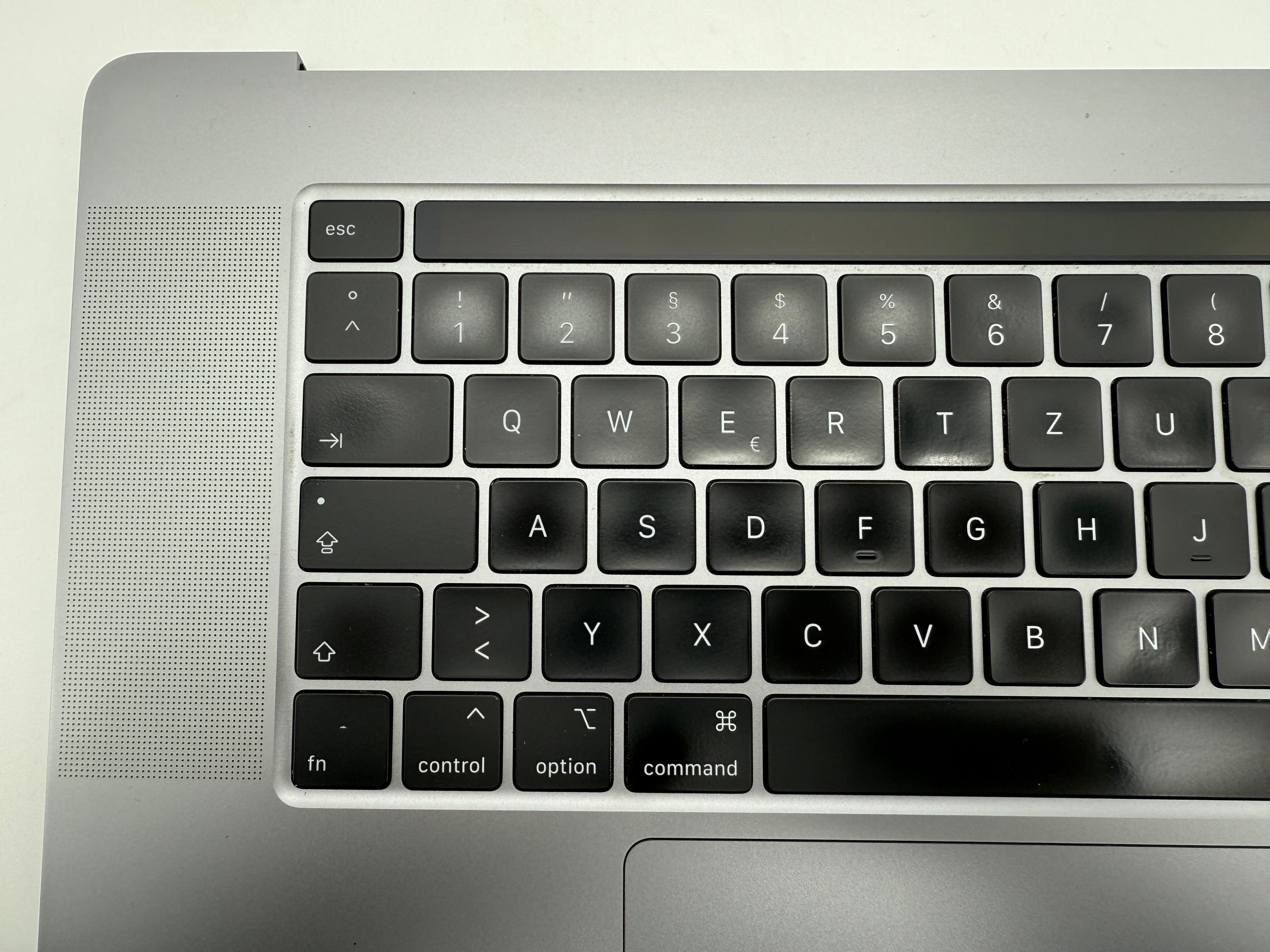 MacBook Pro 16" 2019 A2141 Grau Topcase Tastatur Trackpad Akku #T726