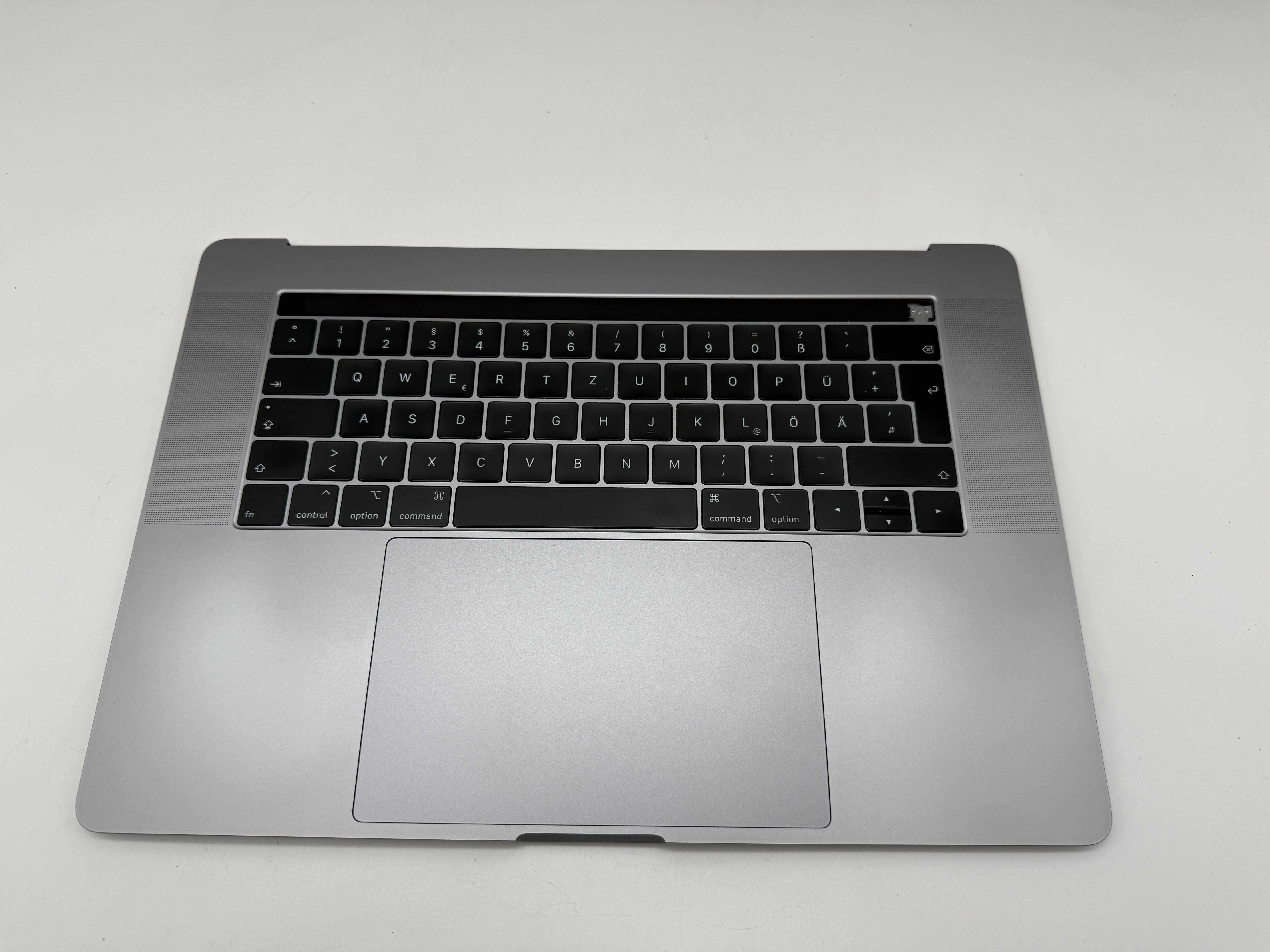 Macbook Pro 15" 2018 2019 A1990 QWERTZ Topcase Trackpad Tastatur Grau #T734