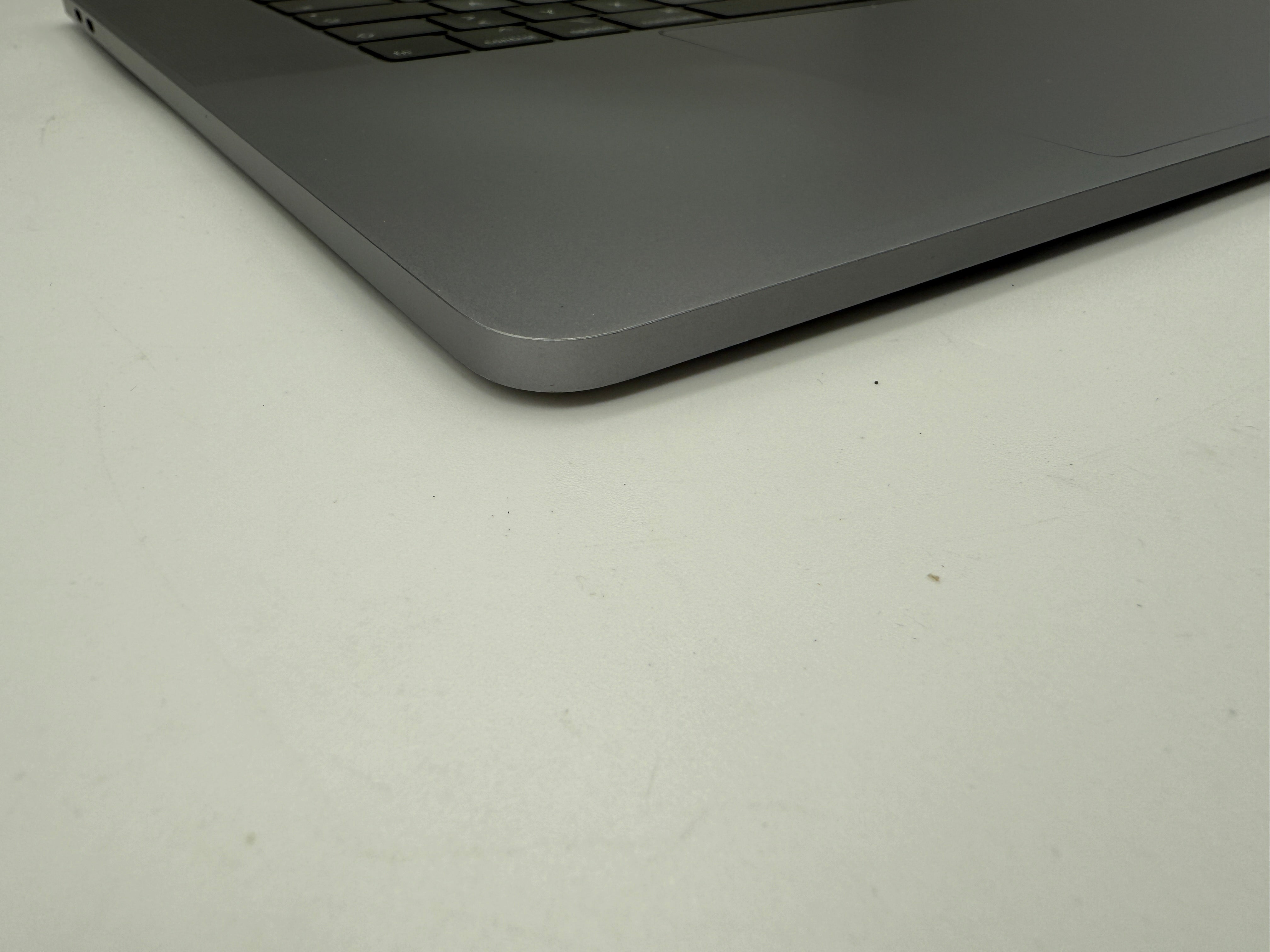 Macbook Pro 15" 2018 2019 A1990 QWERTZ Topcase Trackpad Tastatur Grau #T734