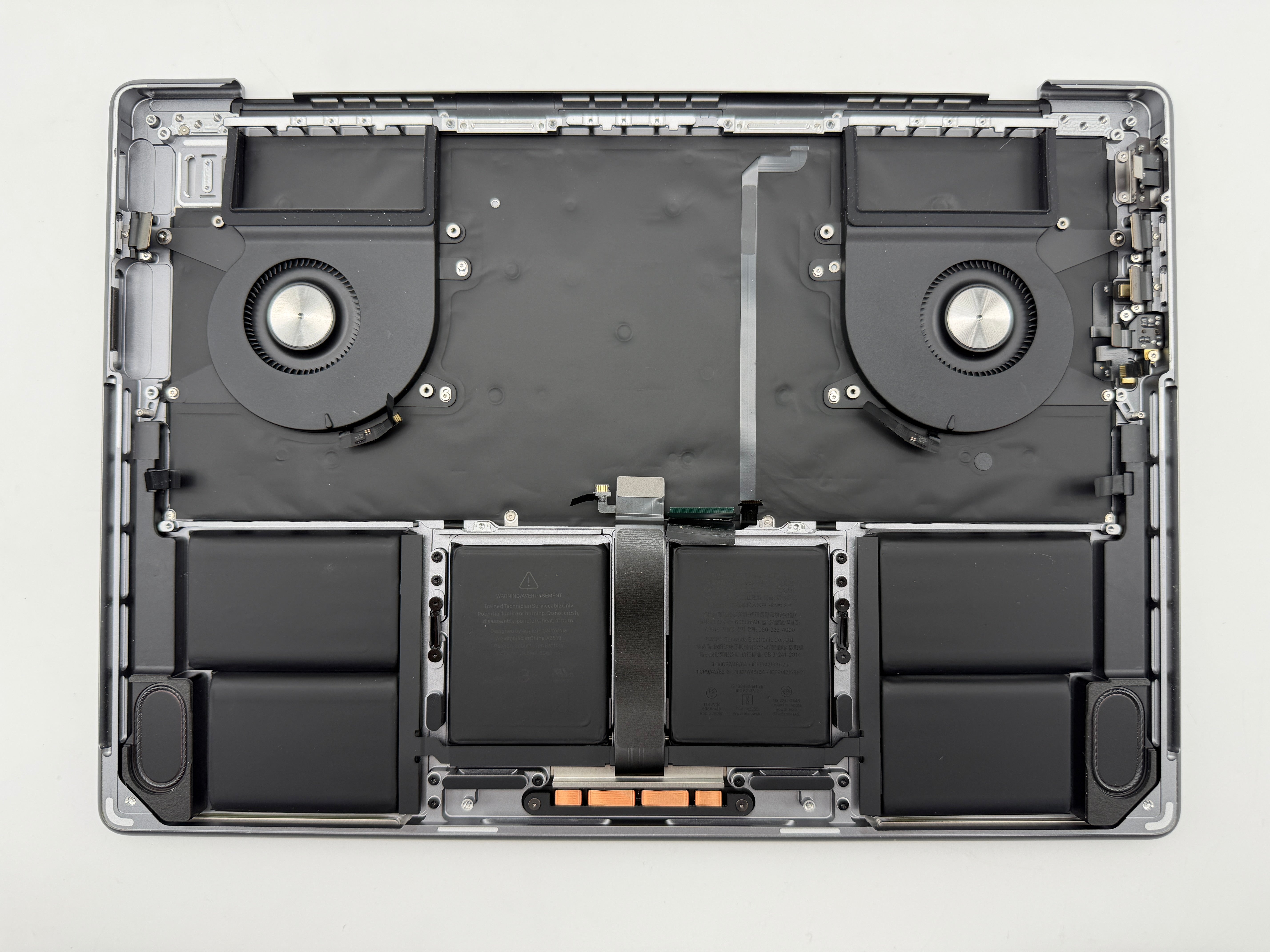 Macbook Pro 14" 2023 A2779 Topcase QWERTZ Tastatur Spacegrau #T1002