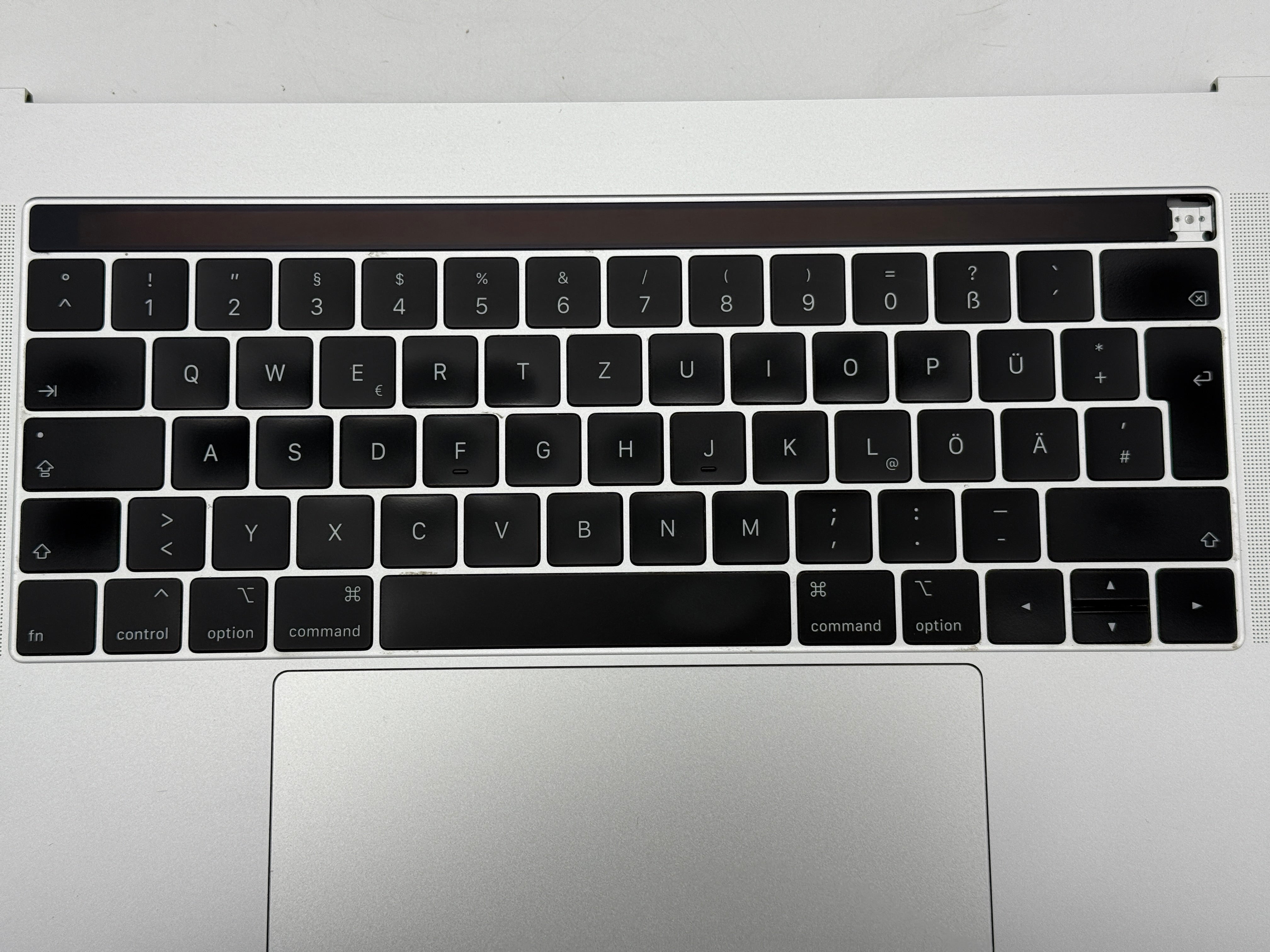 Macbook Pro 15" 2018 2019 A1990 Topcase Trackpad Tastatur Silber #T741