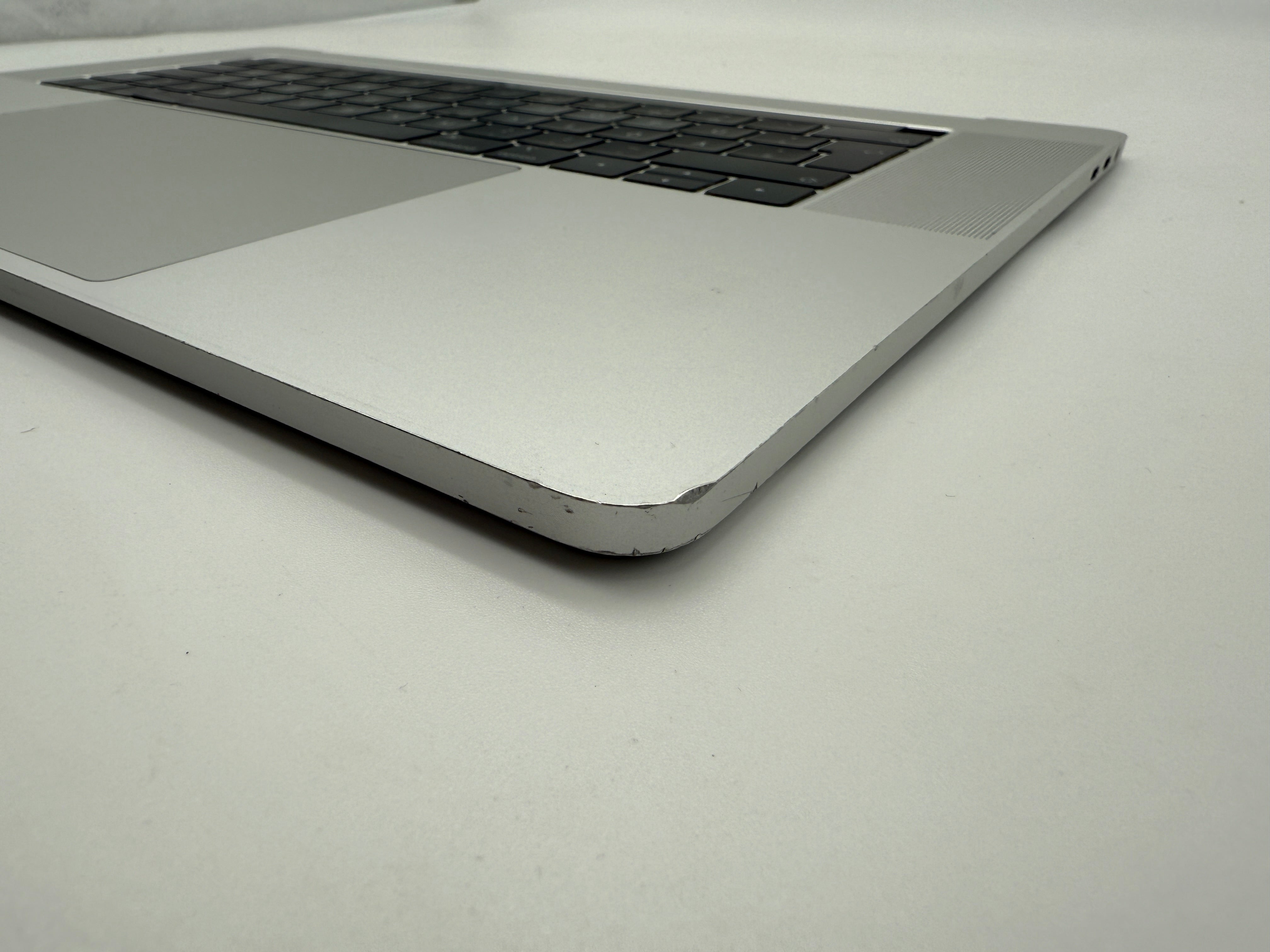 Macbook Pro 15" 2018 2019 A1990 Topcase Trackpad Tastatur Silber #T741