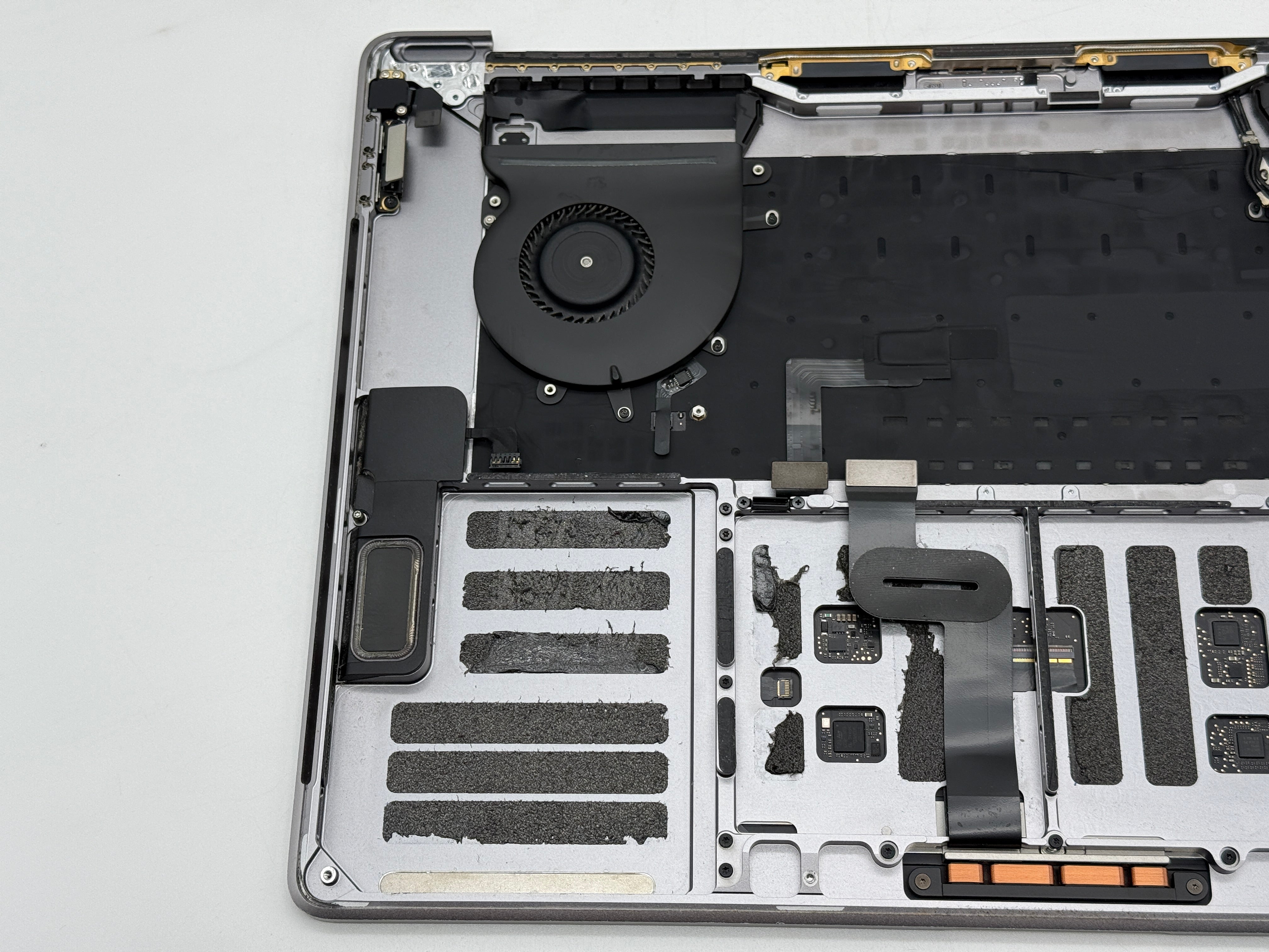 Macbook Pro 15" 2018 2019 A1990 QWERTZ Topcase Trackpad Tastatur Grau #T746