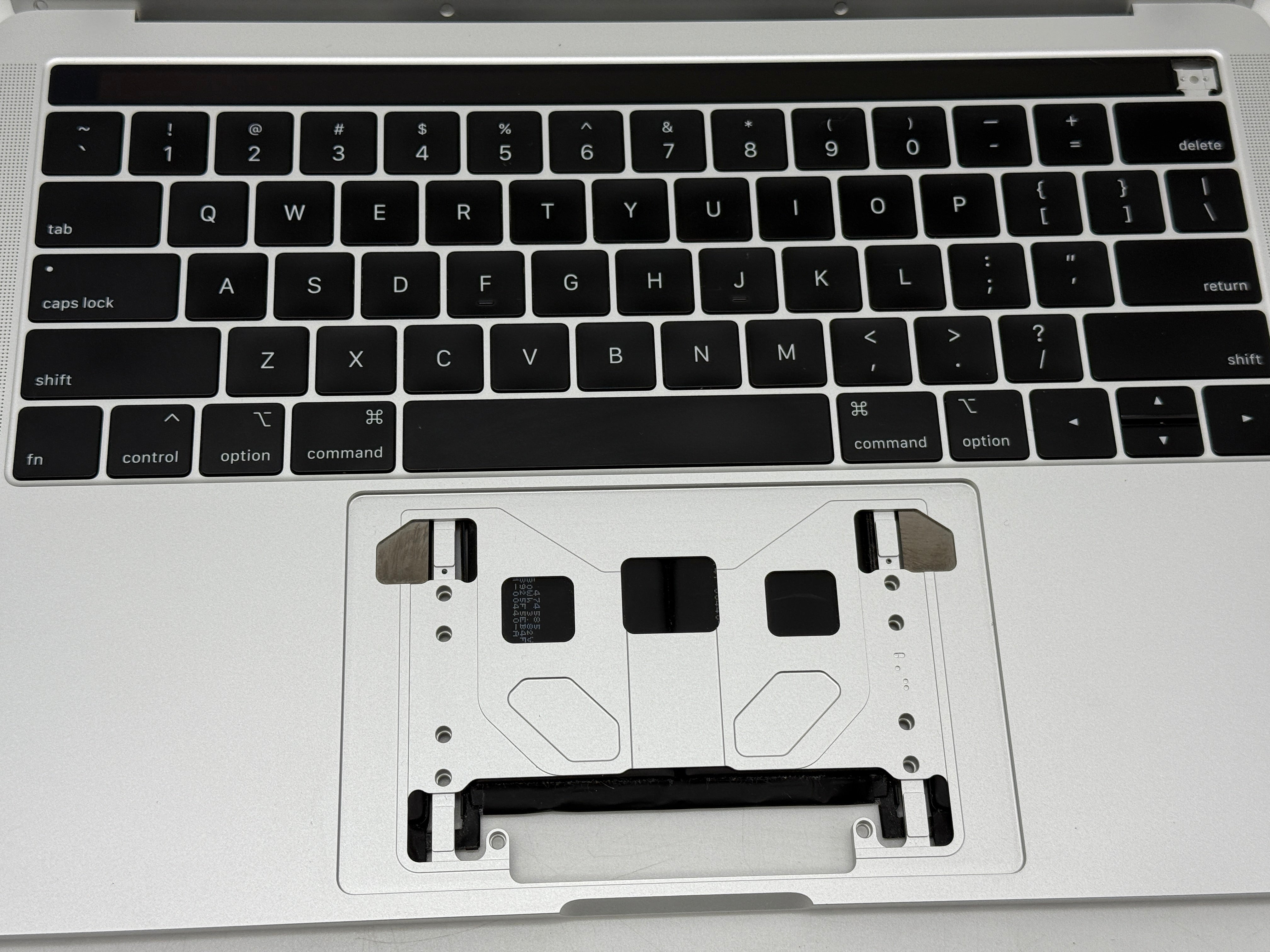 Macbook Pro 13" A1989 2018 2019 Topcase Tastatur Akku Silber #T749