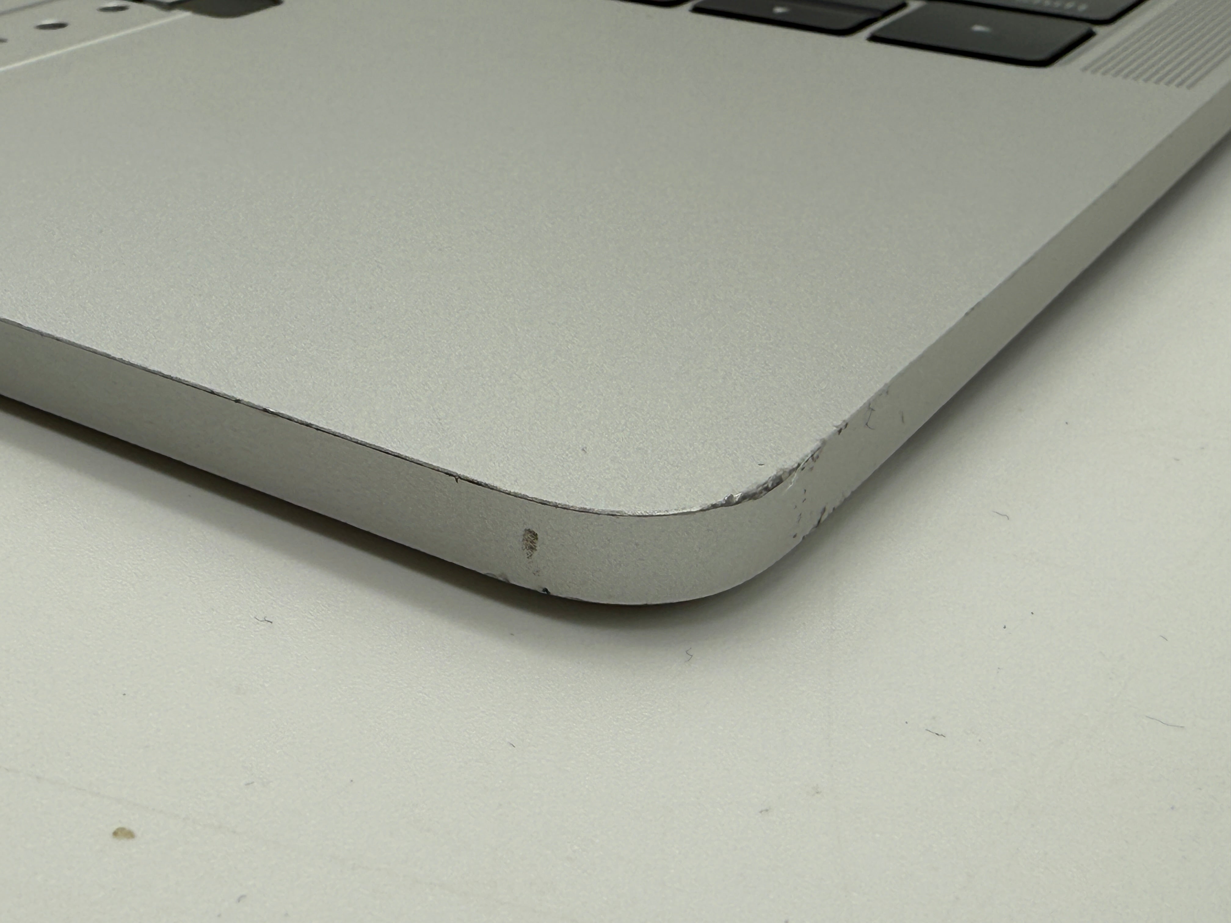 Macbook Pro 13" A1989 2018 2019 Topcase Tastatur Akku Silber #T749