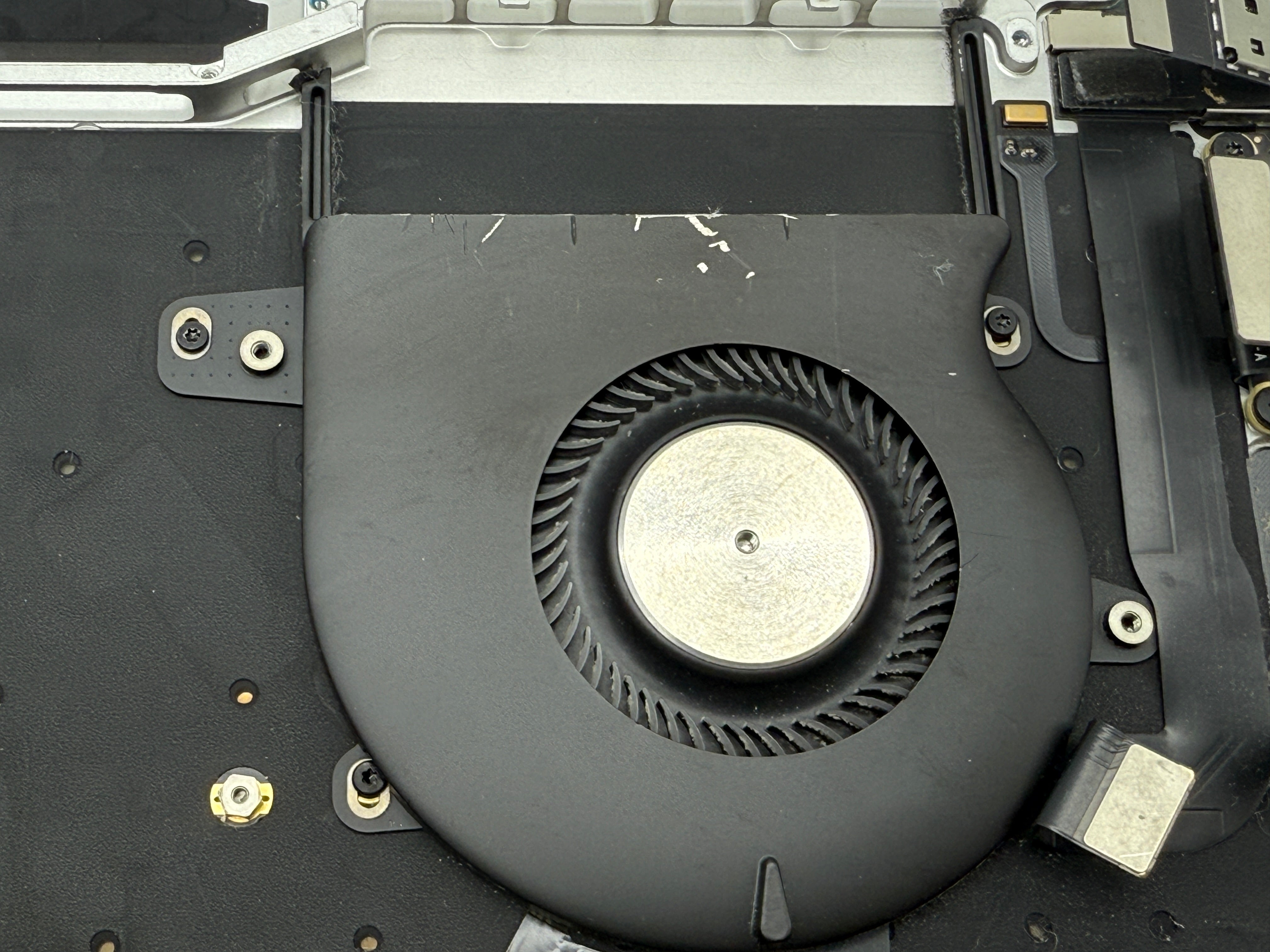 Macbook Pro 13" A1989 2018 2019 Topcase Tastatur Akku Silber #T749