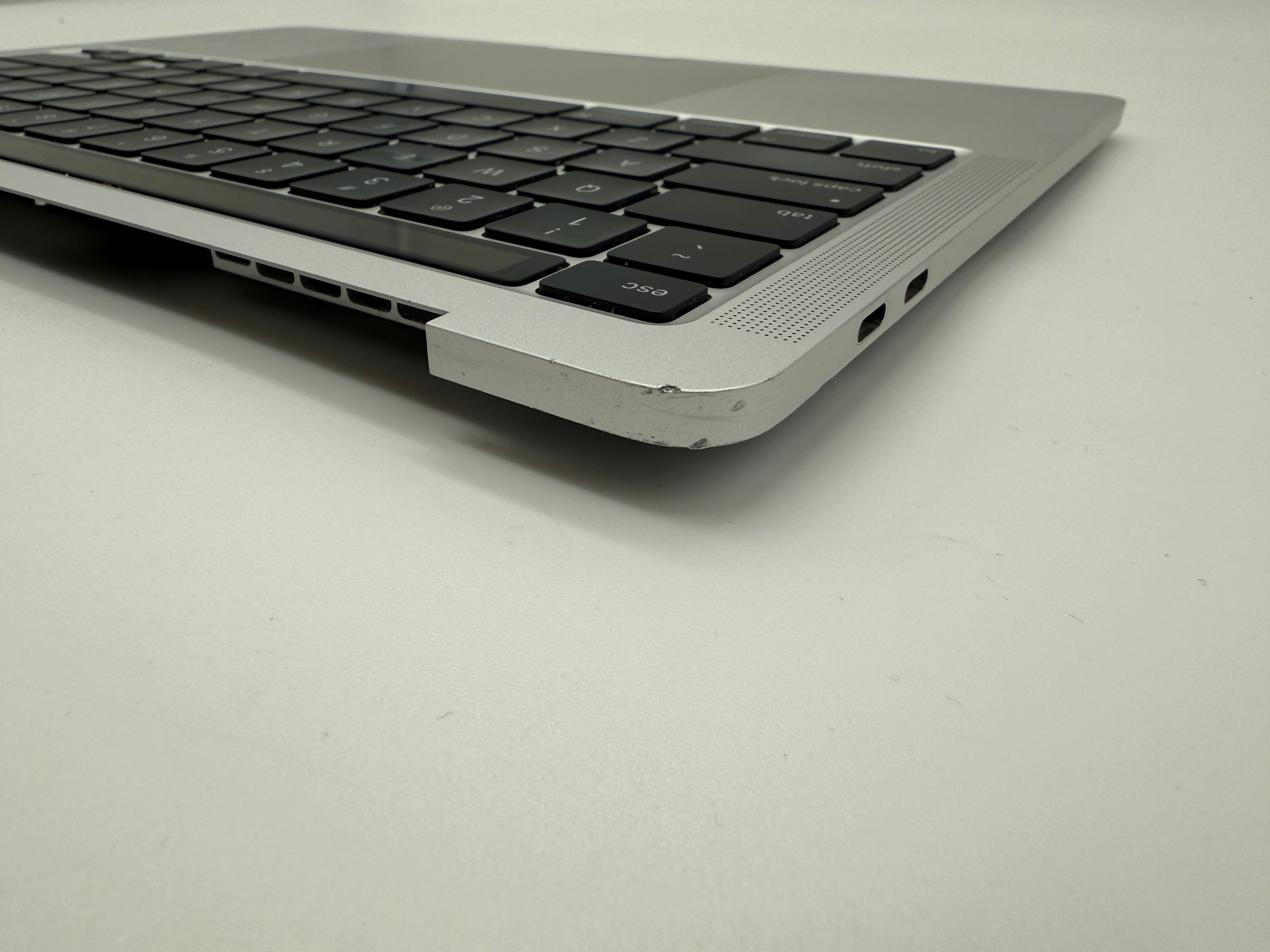 Macbook Pro 13" A2251 2020 Topcase QWERTY Akku Tastatur Silber #T757