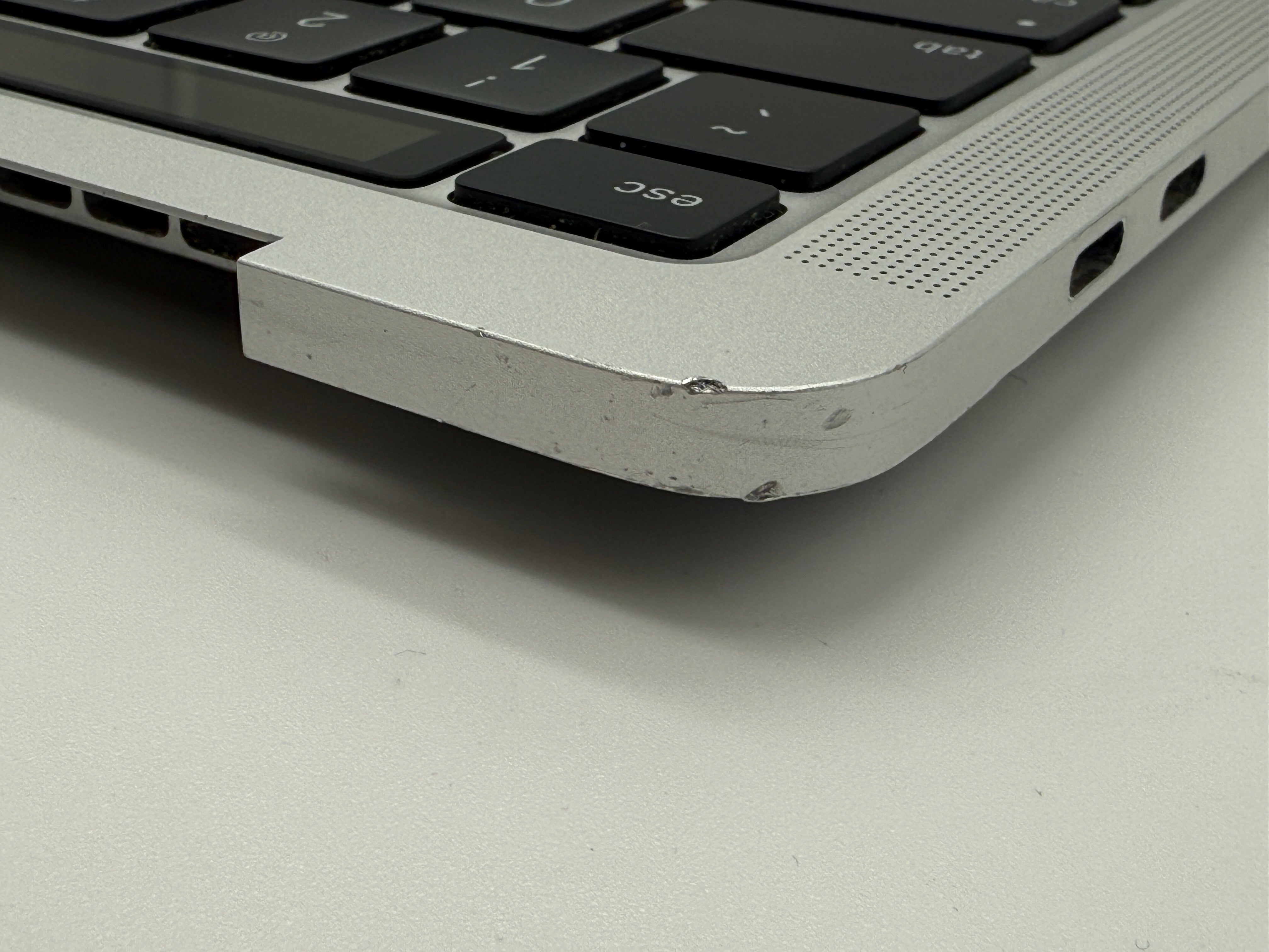 Macbook Pro 13" A2251 2020 Topcase QWERTY Akku Tastatur Silber #T757