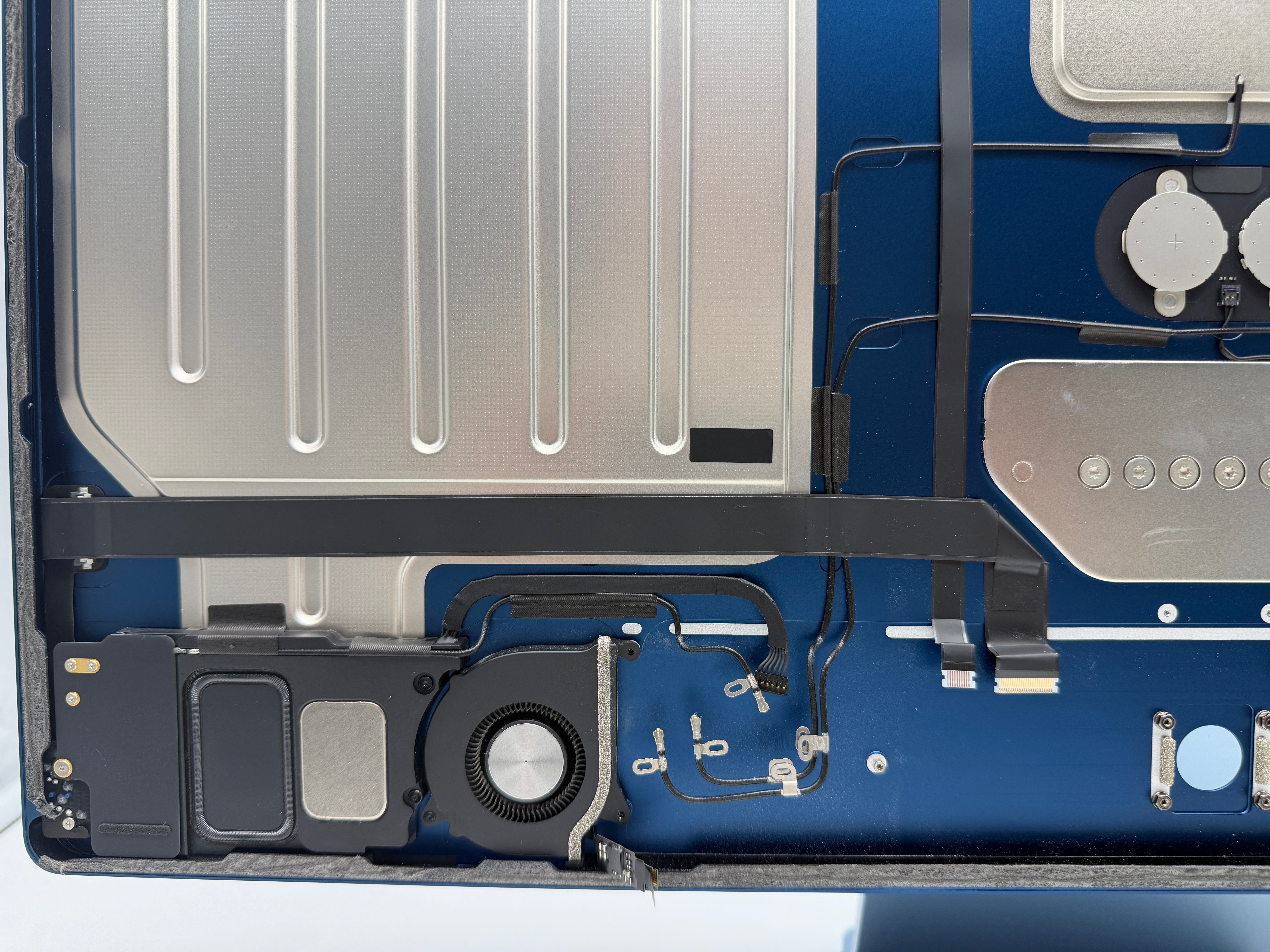 Apple iMac 24" 2021 A2439 Gehäuse Standfuß Lautsprecher Lüfter Blau #PSG4