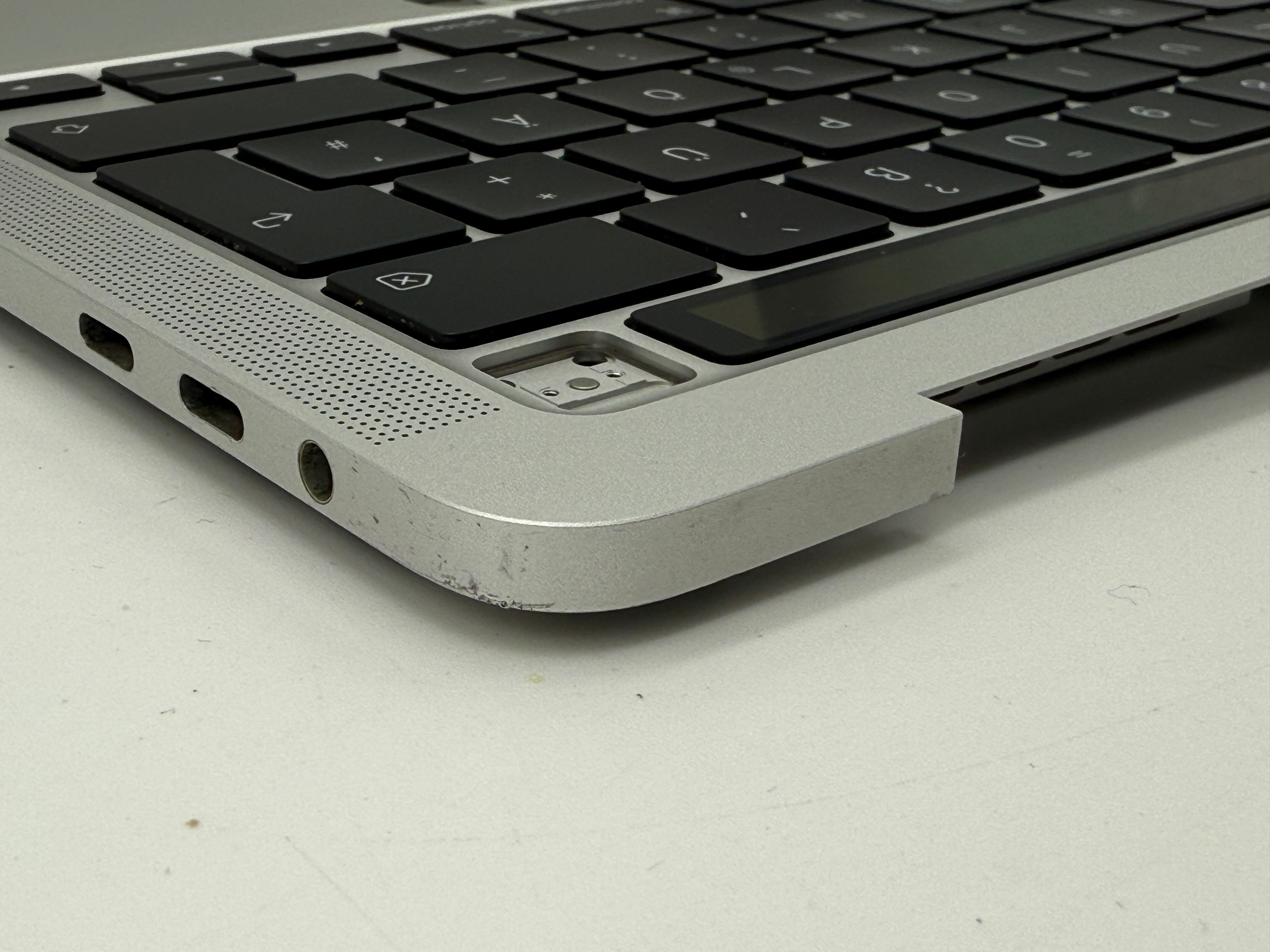 Macbook Pro 13" A2251 2020 Topcase QWERTZ Akku Tastatur Silber #T760