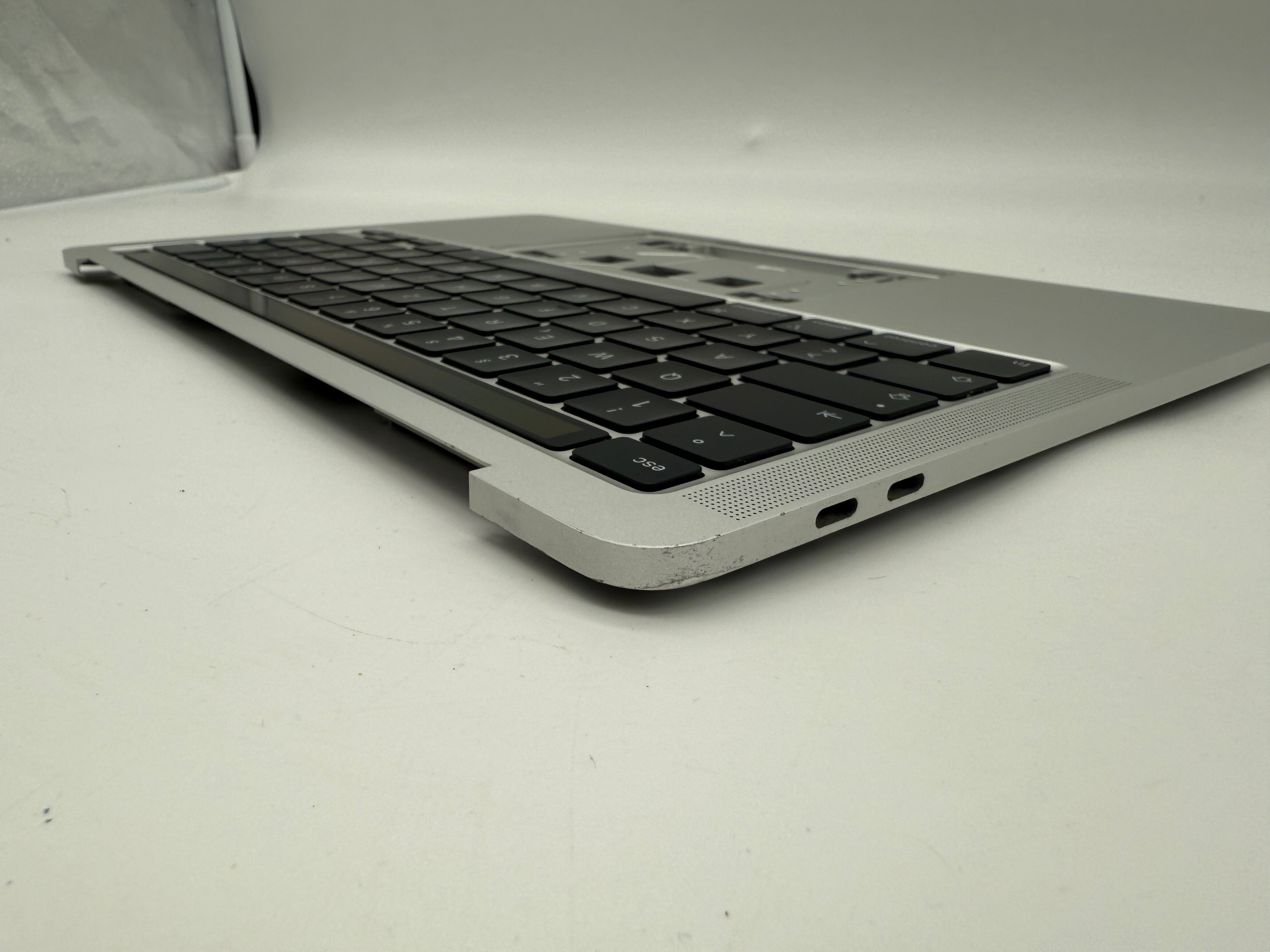 Macbook Pro 13" A2251 2020 Topcase QWERTZ Akku Tastatur Silber #T760