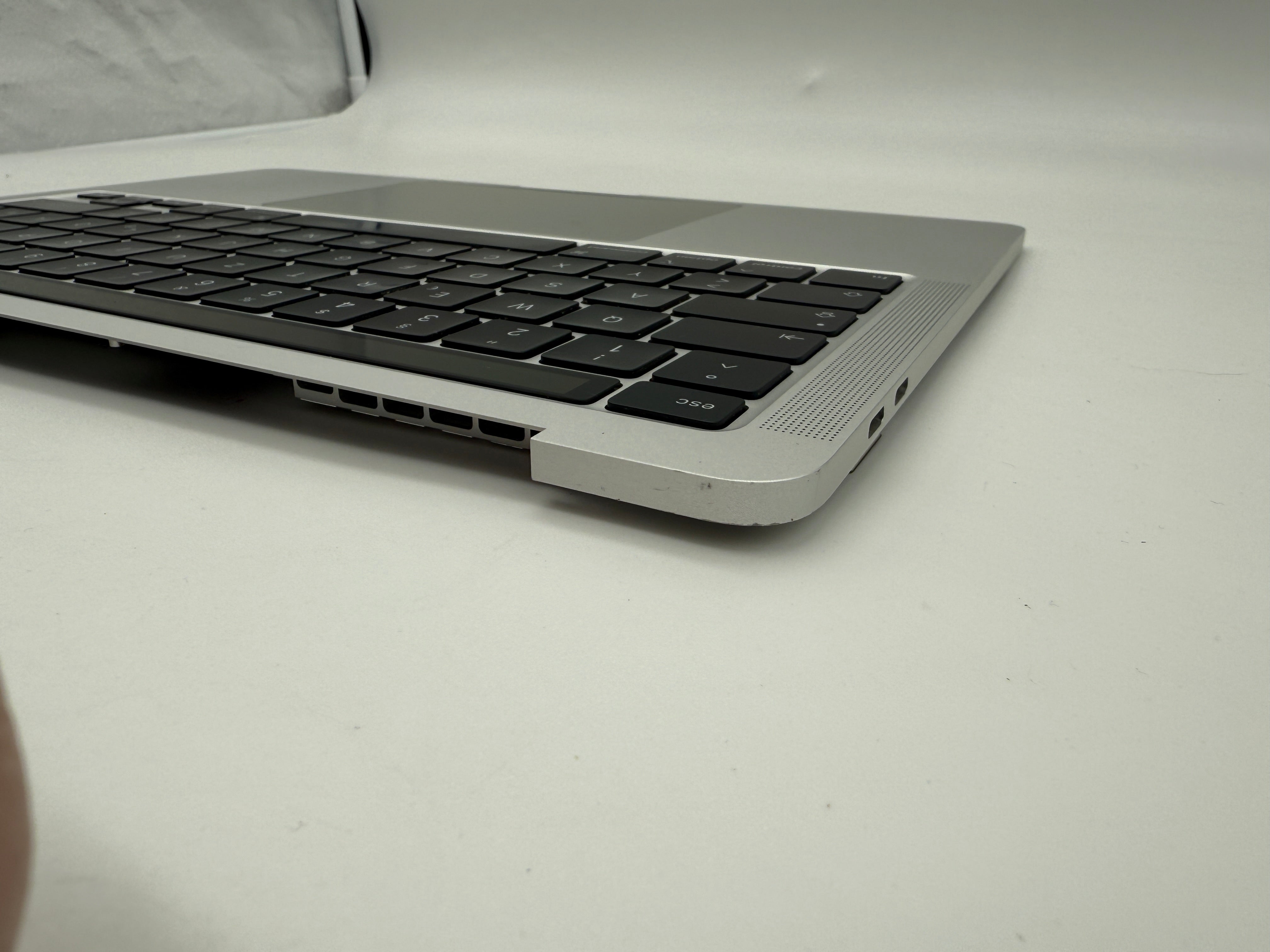 Macbook Pro 13" A2251 2020 Topcase QWERTZ Akku Tastatur Silber #T761