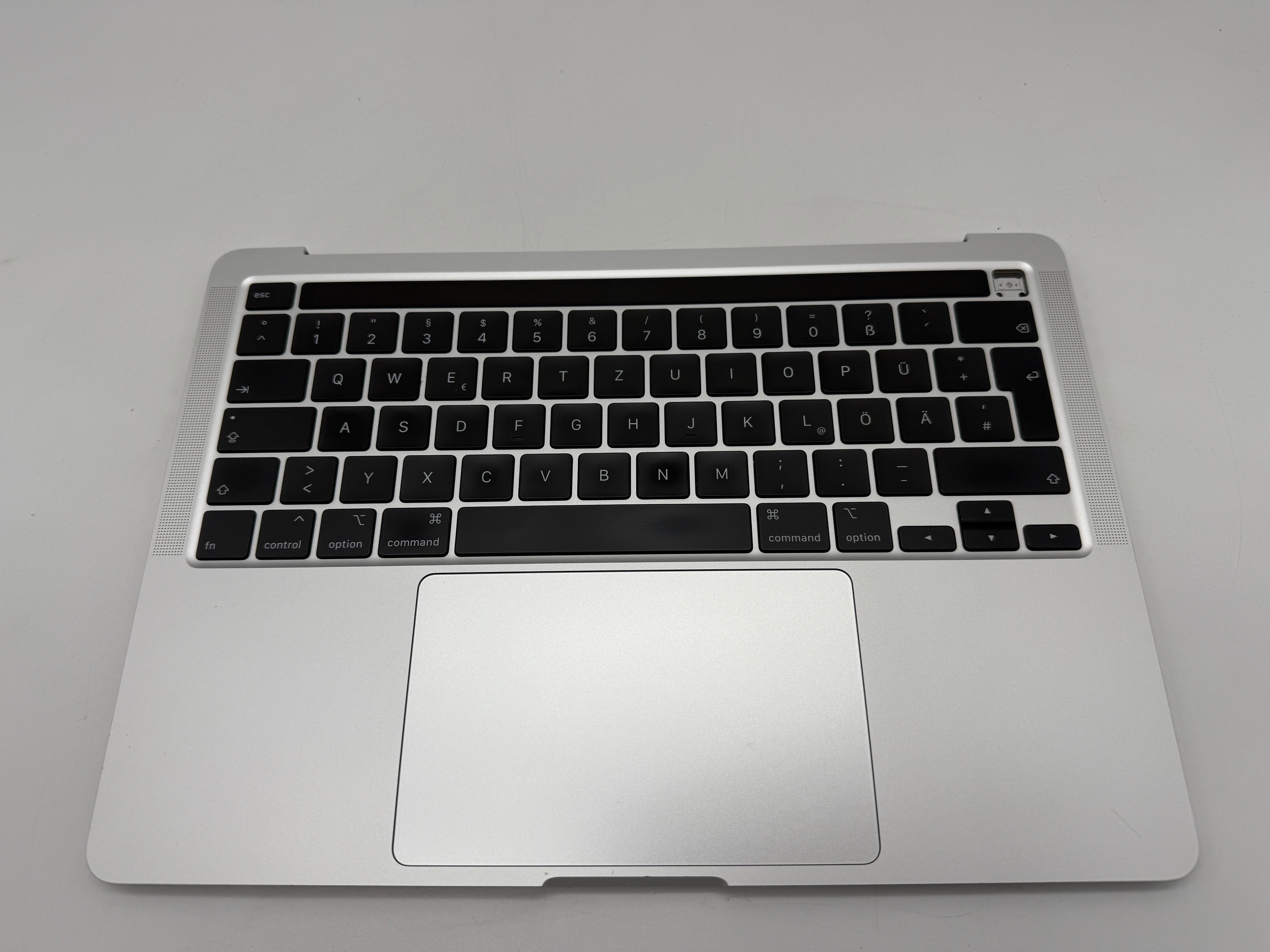 Macbook Pro 13" A2251 2020 Topcase QWERTZ Akku Tastatur Silber #T762