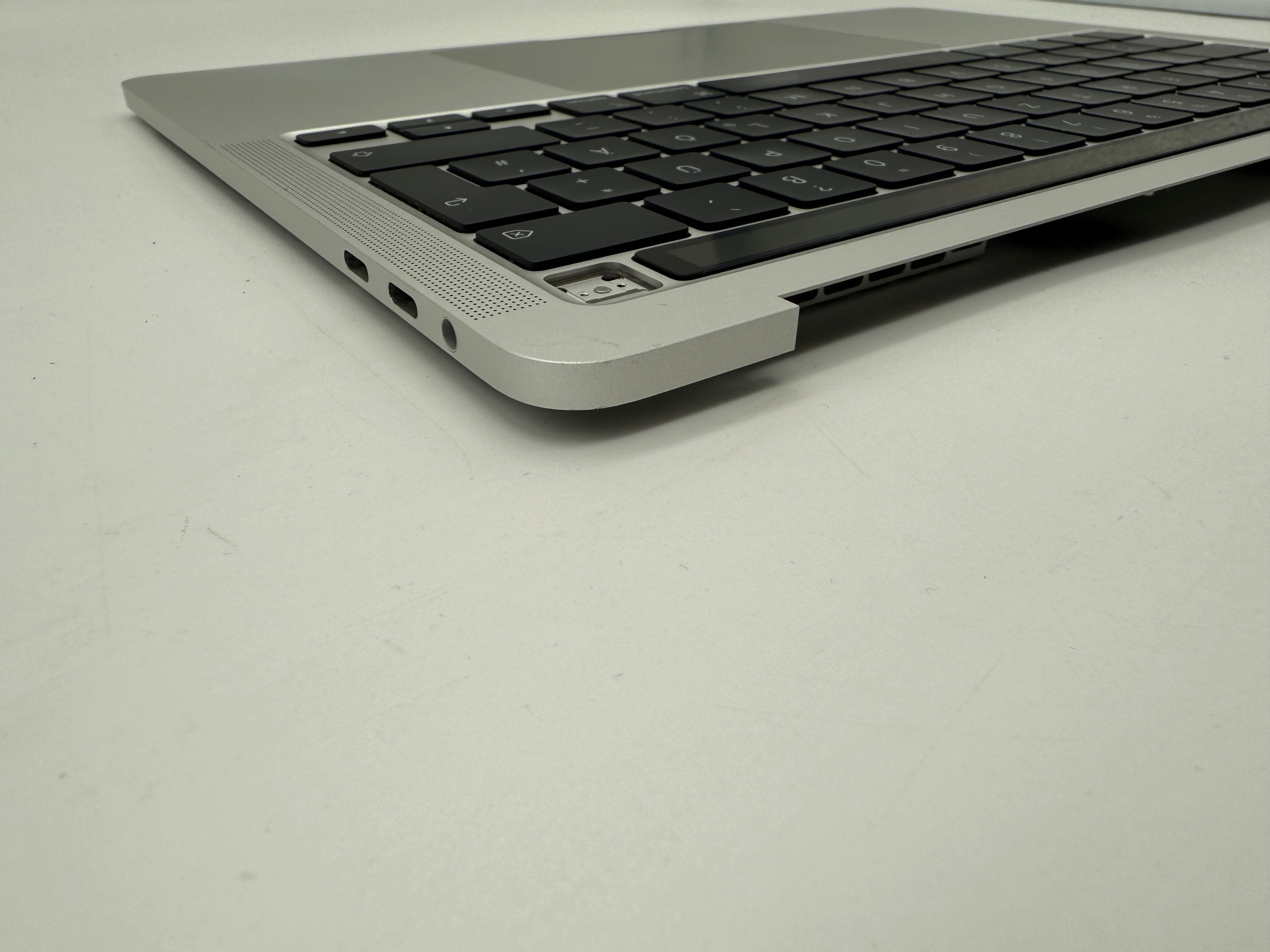 Macbook Pro 13" A2251 2020 Topcase QWERTZ Akku Tastatur Silber #T762