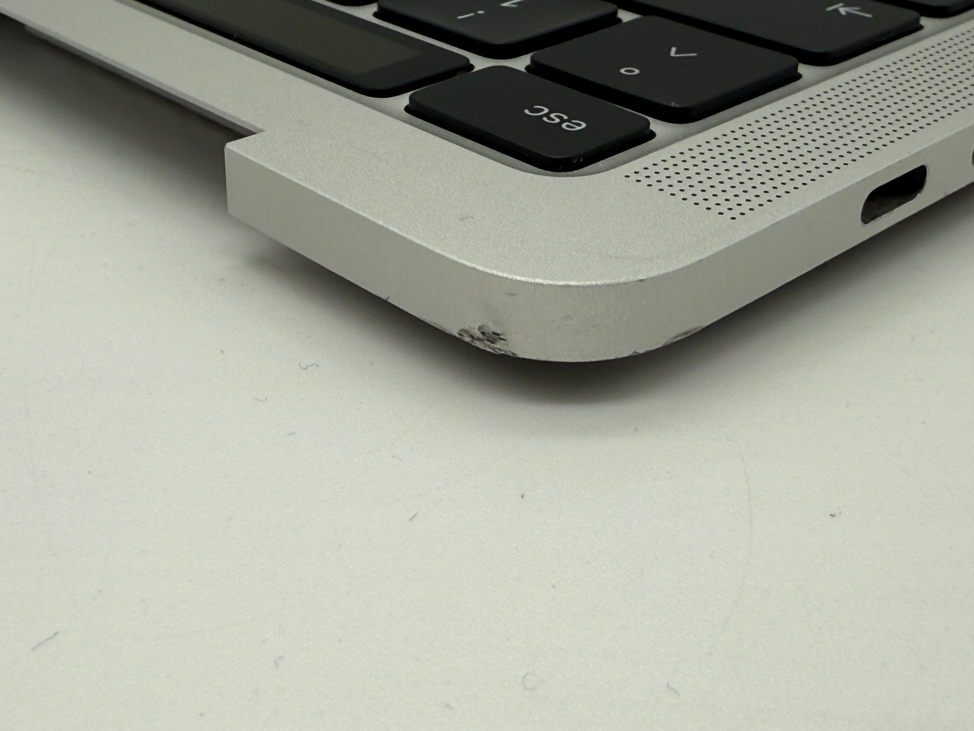 Macbook Pro 13" A2251 2020 Topcase QWERTZ Akku Tastatur Silber #T762