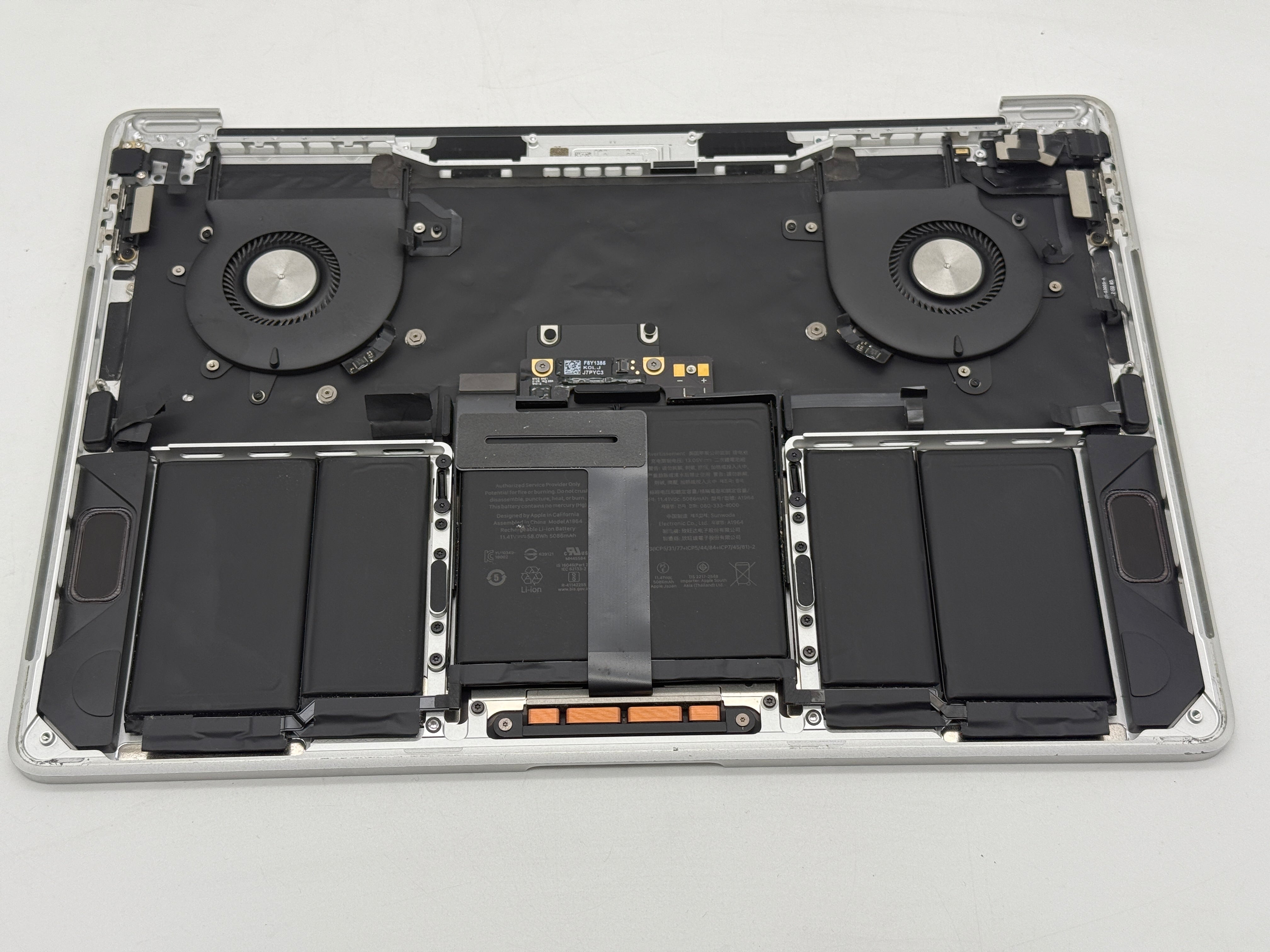 Macbook Pro 13" A2251 2020 Topcase QWERTZ Akku Tastatur Silber #T762