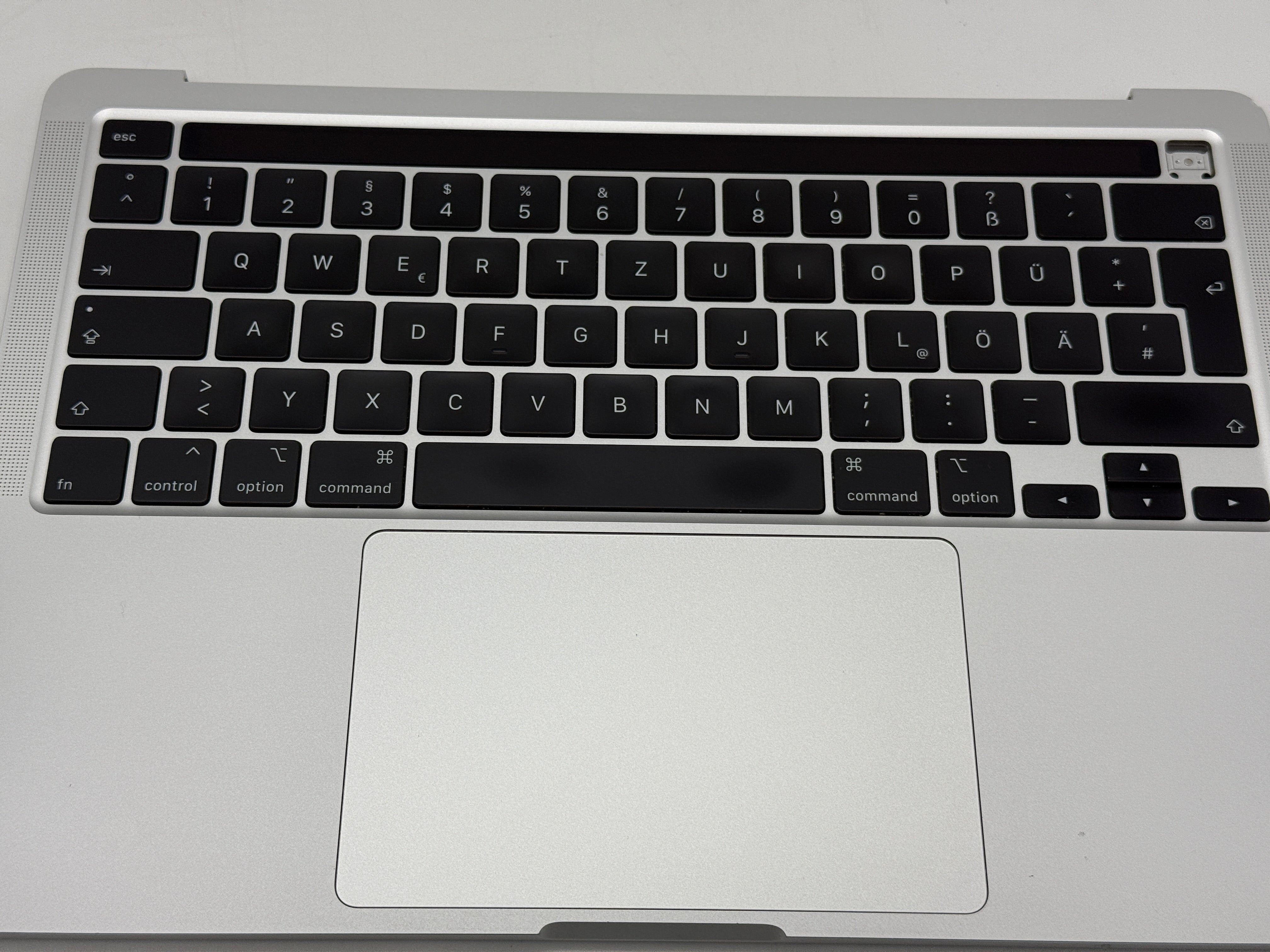 Macbook Pro 13" A2251 2020 Topcase QWERTZ Akku Tastatur Silber #T763