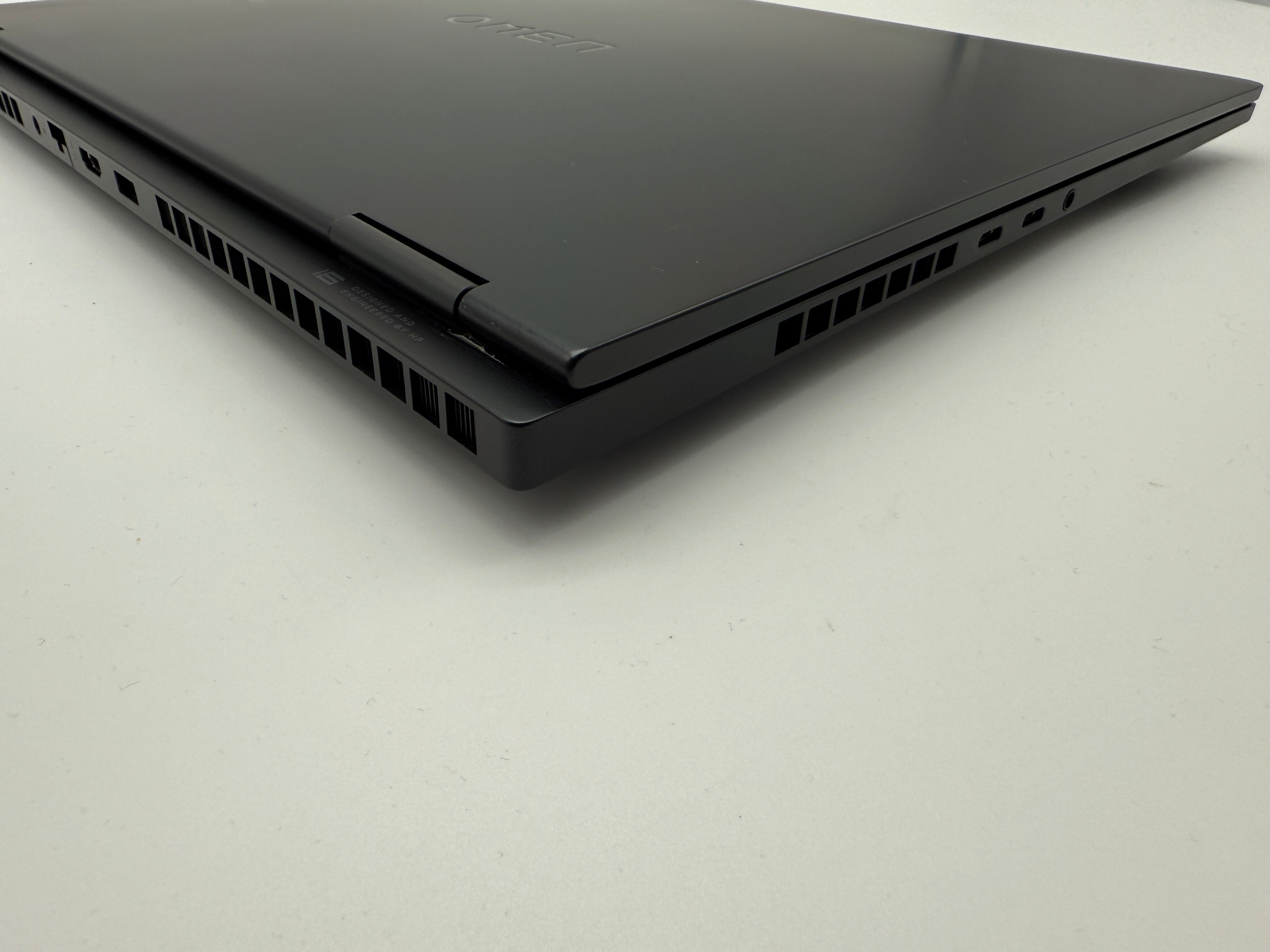 OMEN 16-u0095ng Transcend 16 i9-13900HX 32GB 1TB RTX4070 240Hz