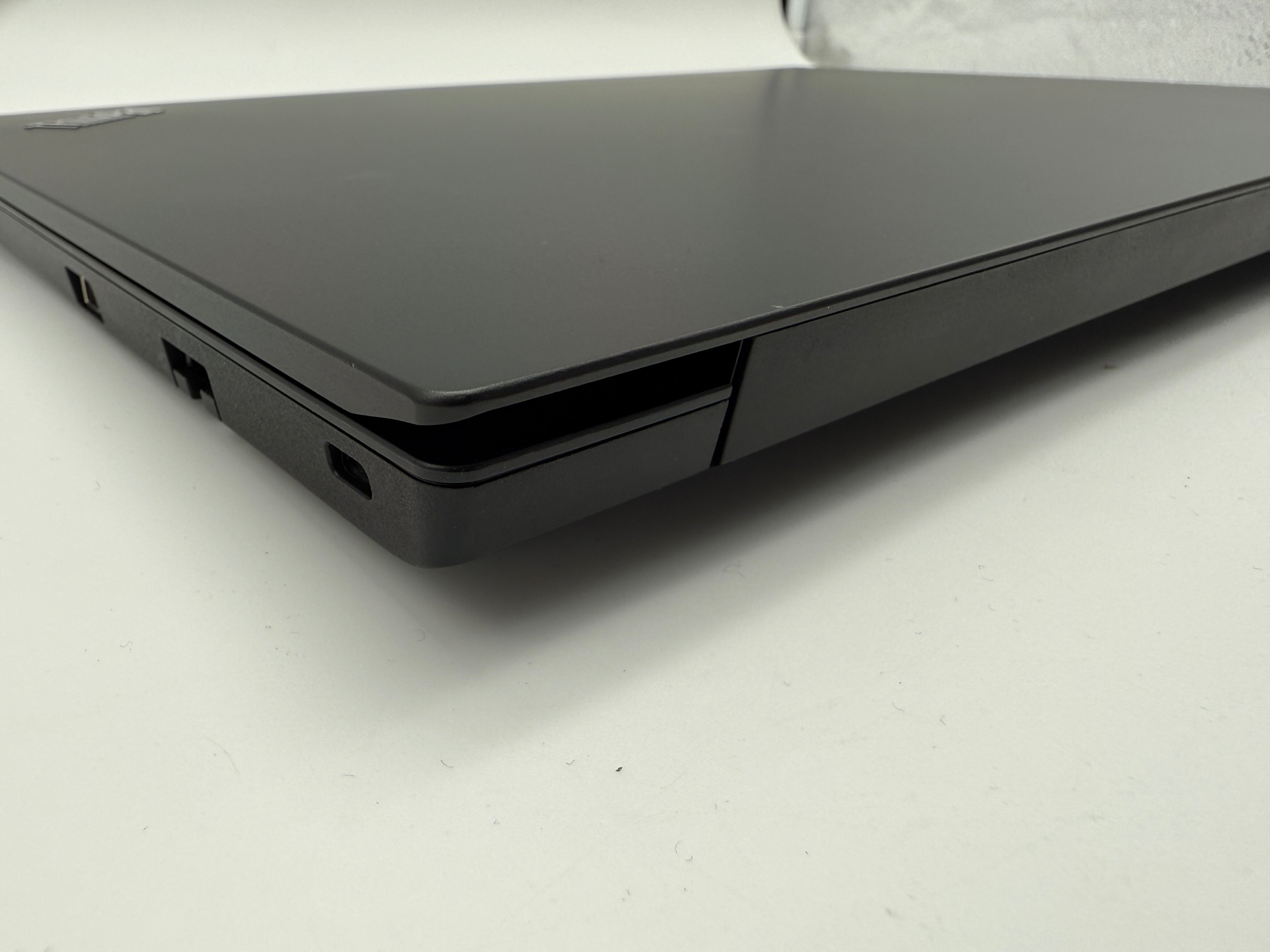 Lenovo Thinkpad E14 G4 Notebook i7-1255U 1,7 GHz 16GB 512GB SSD