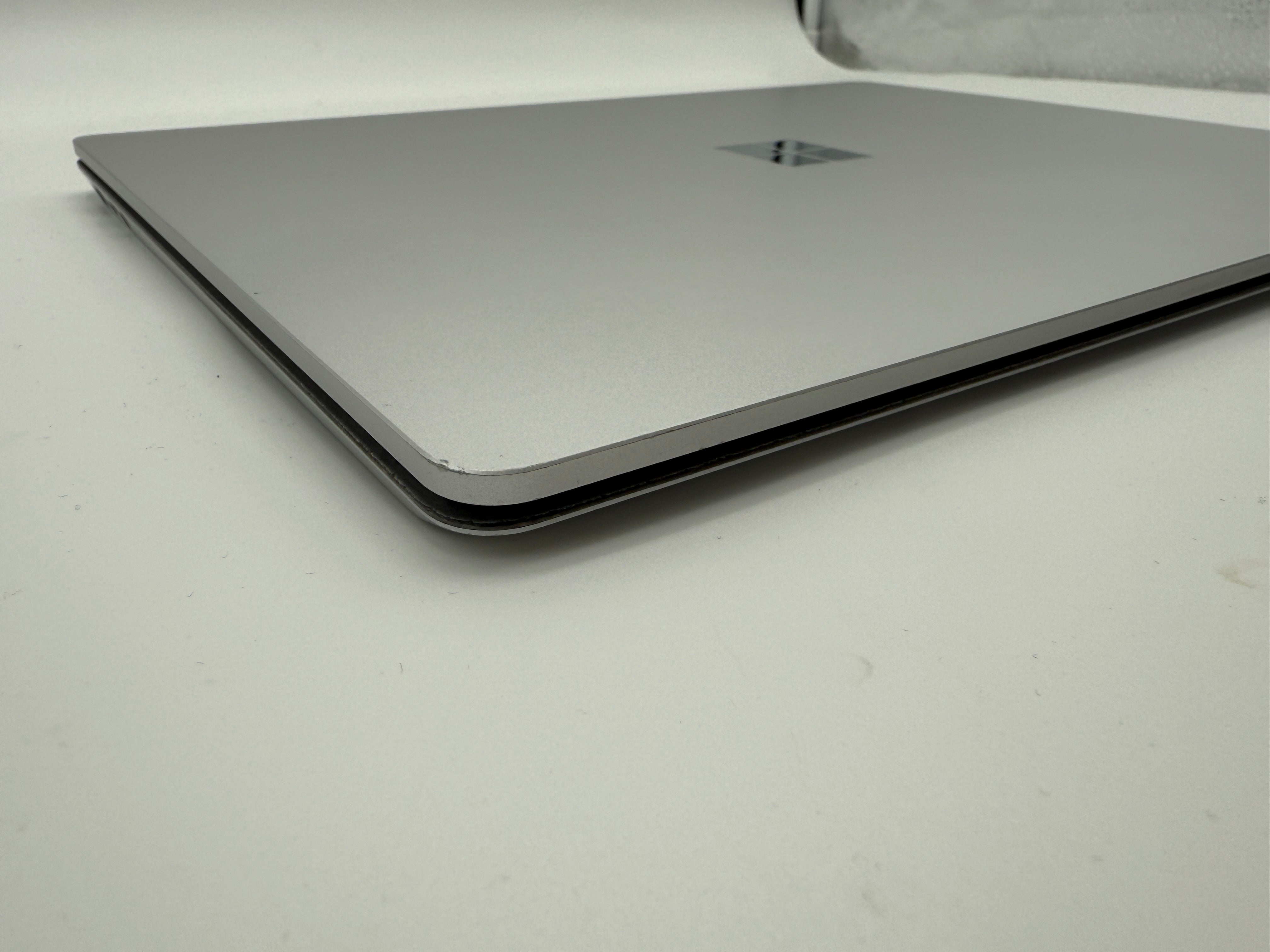 Microsoft Surface Laptop 4 13" i5-1155G7 8GB 512GB MwSt.