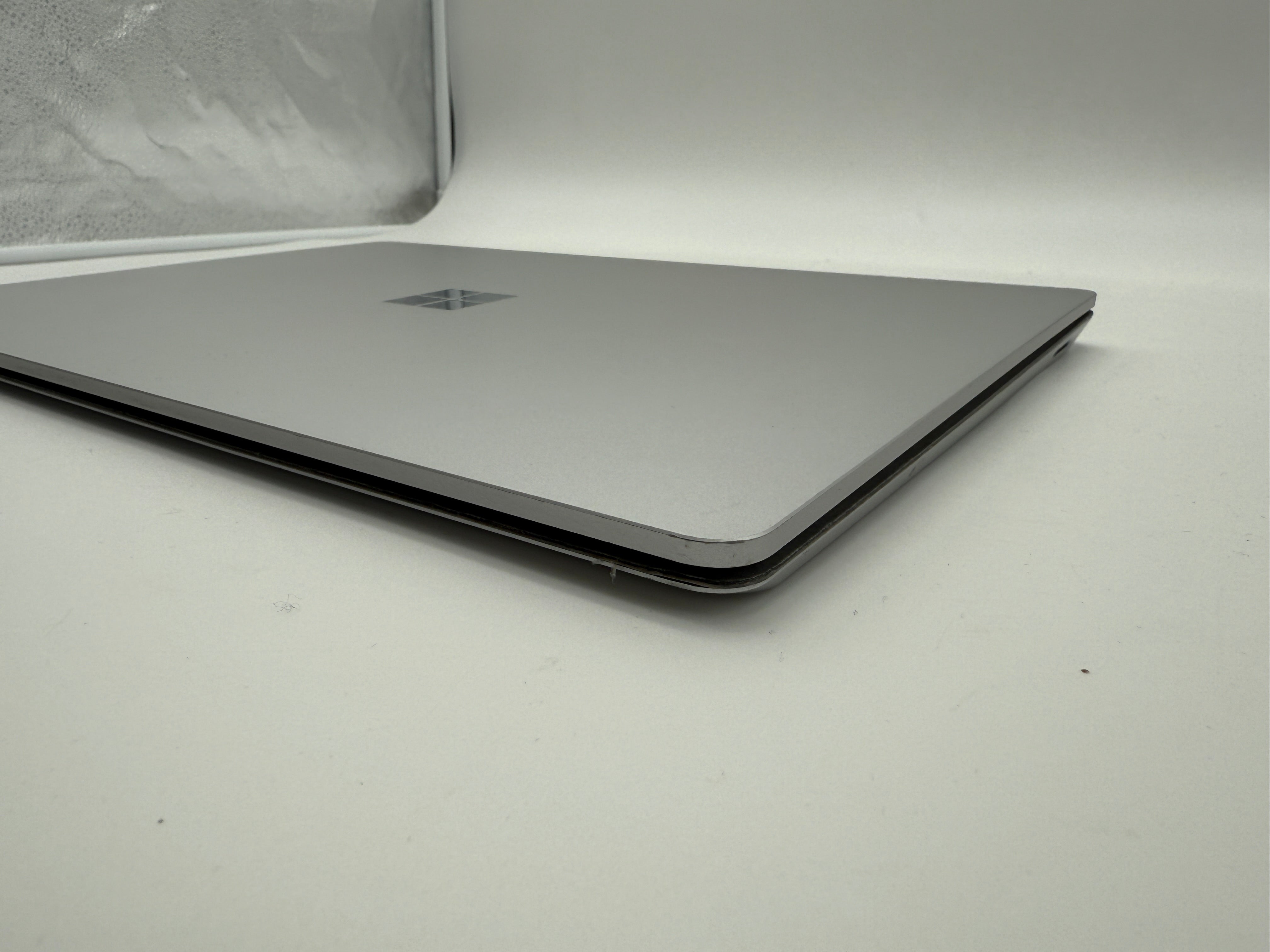 Microsoft Surface Laptop 4 13" i5-1155G7 8GB 512GB MwSt.