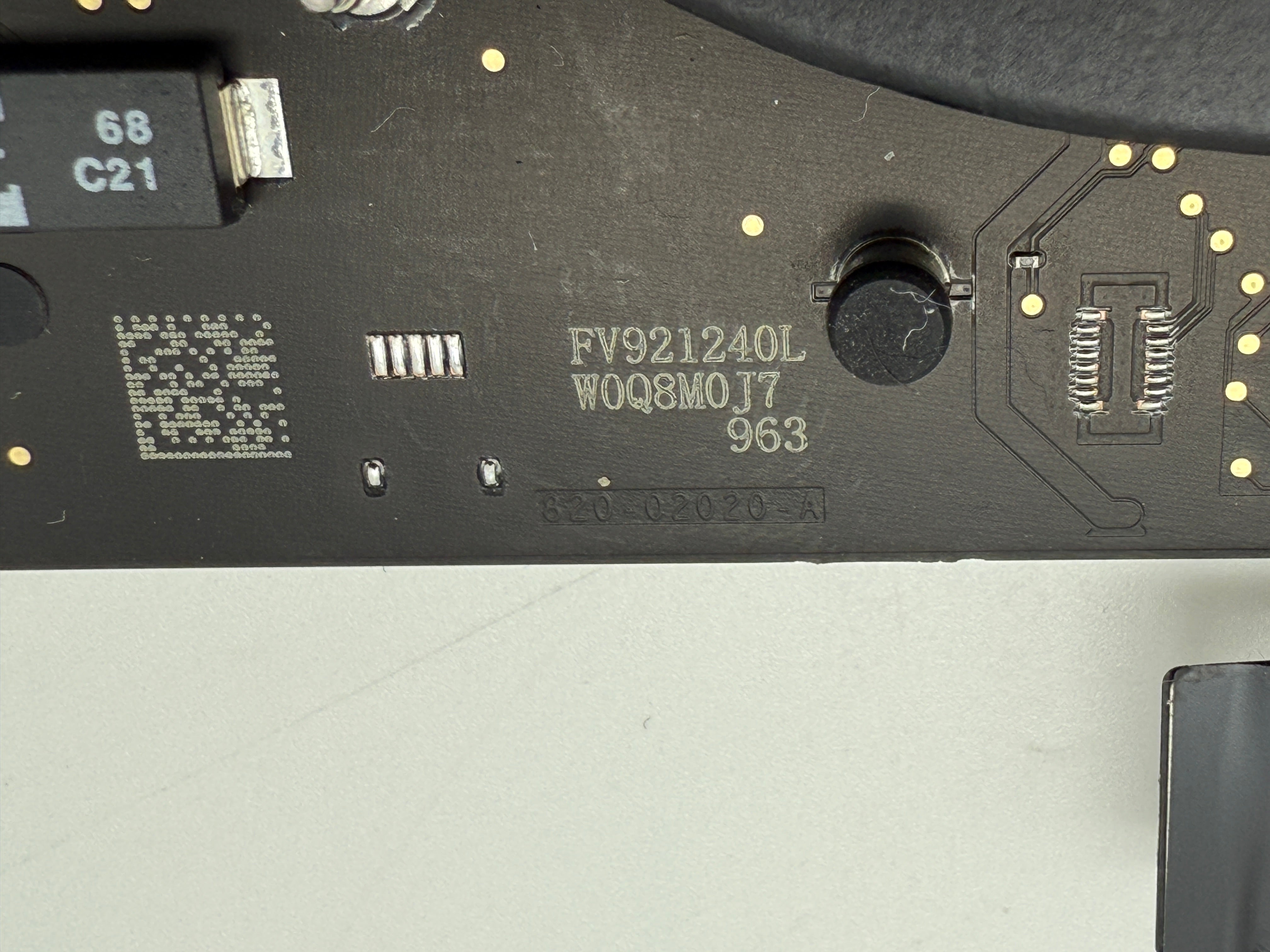 Macbook Pro A2338 13" 2020 M1 16 GB 512GB Mainboard 820-02020-A Logicboard #M176