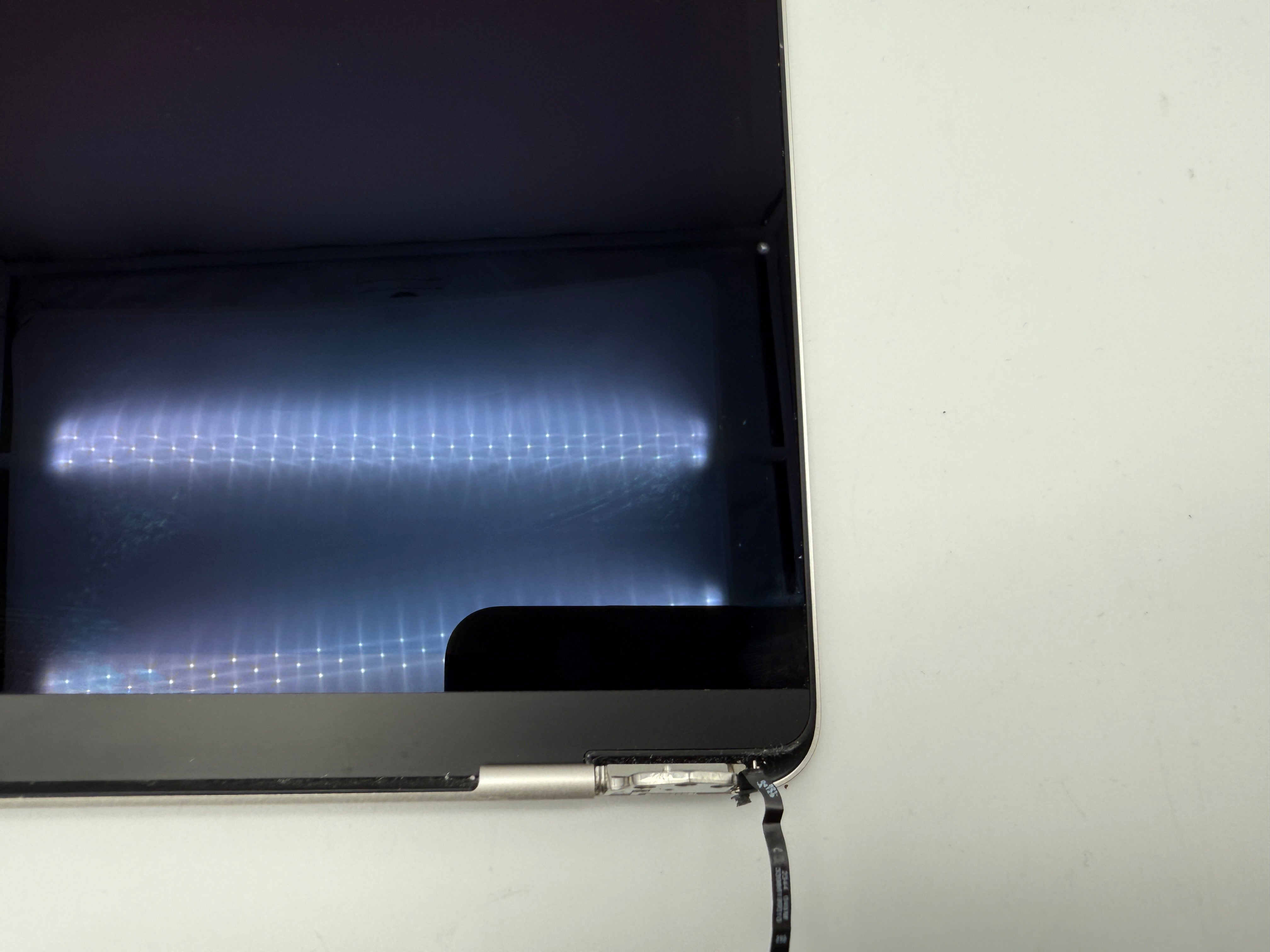 Macbook Air 13" M2 2022 A2681 Display Bildschirm Starlight Defekt Spender