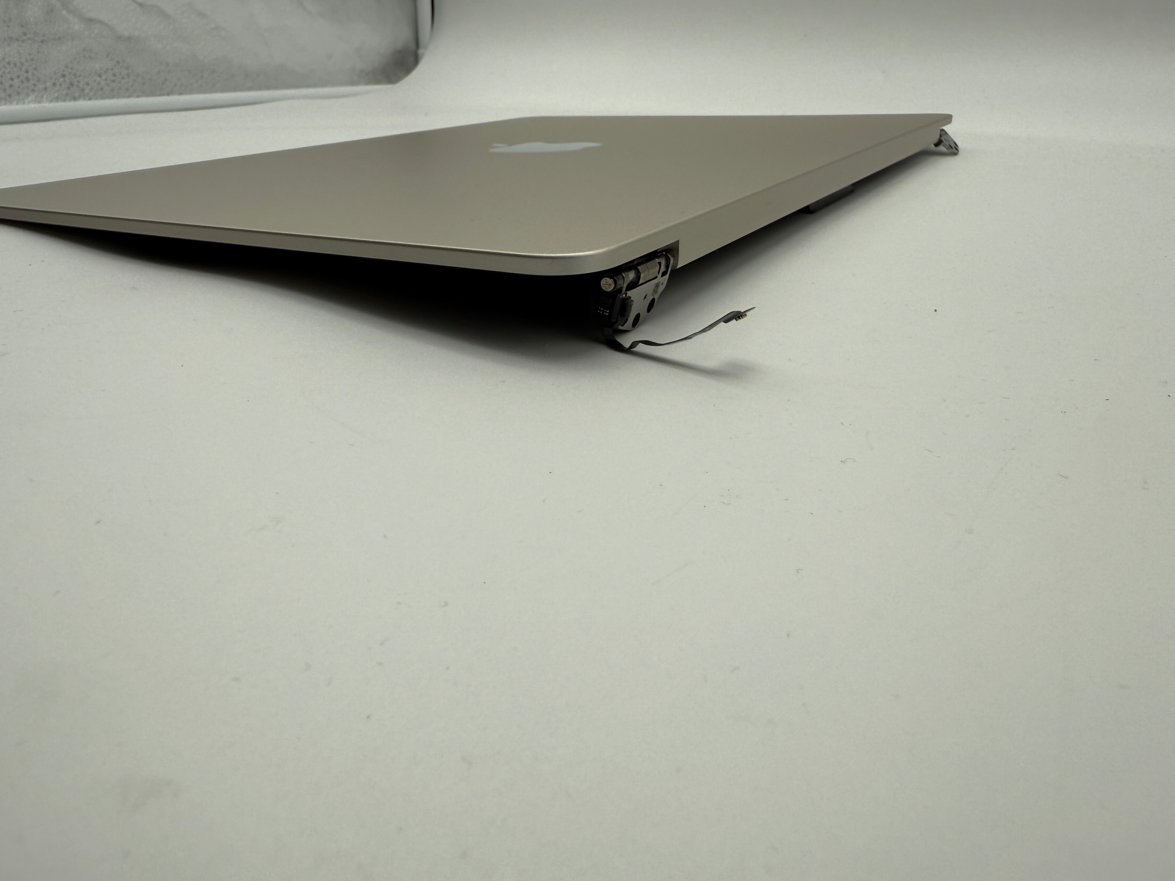 Macbook Air 13" M2 2022 A2681 Display Bildschirm Starlight Defekt Spender
