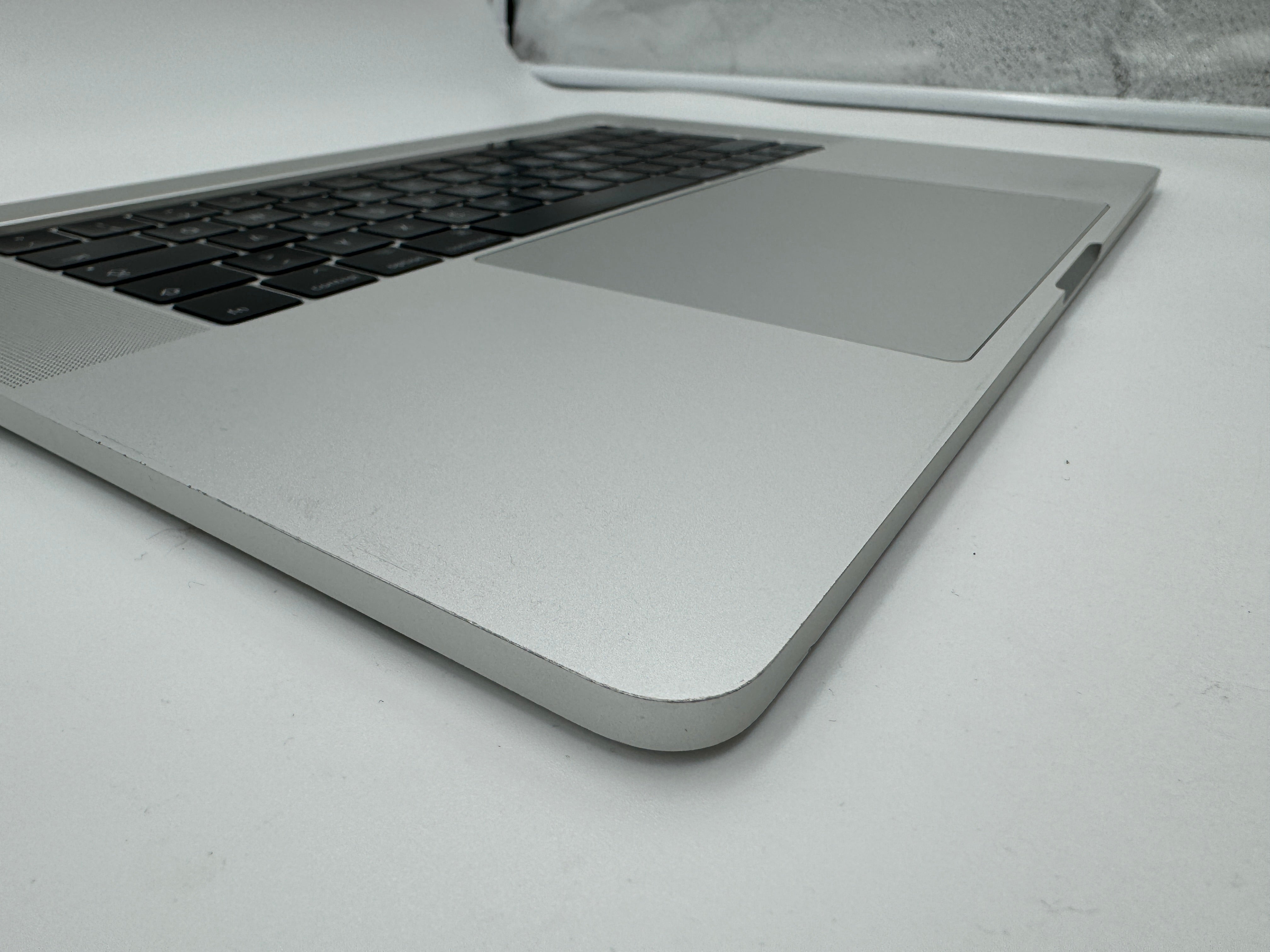 Macbook Pro 15" 2016 2017 A1707 Topcase Trackpad Tastatur Silber #T637