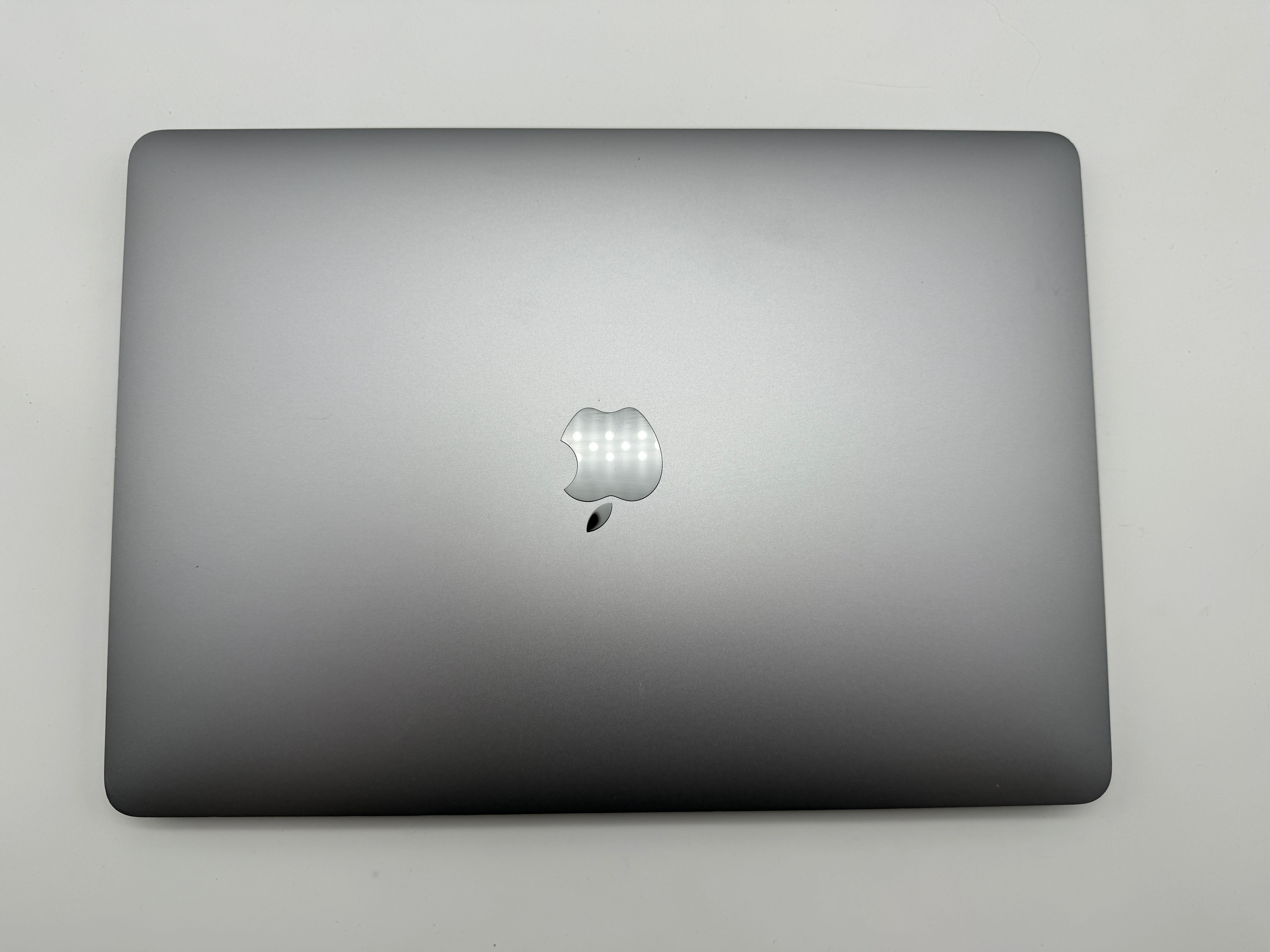 Macbook Pro 13" A2338 M1 16GB 512GB 2020 Spacegrau Grau MwSt. #PS201