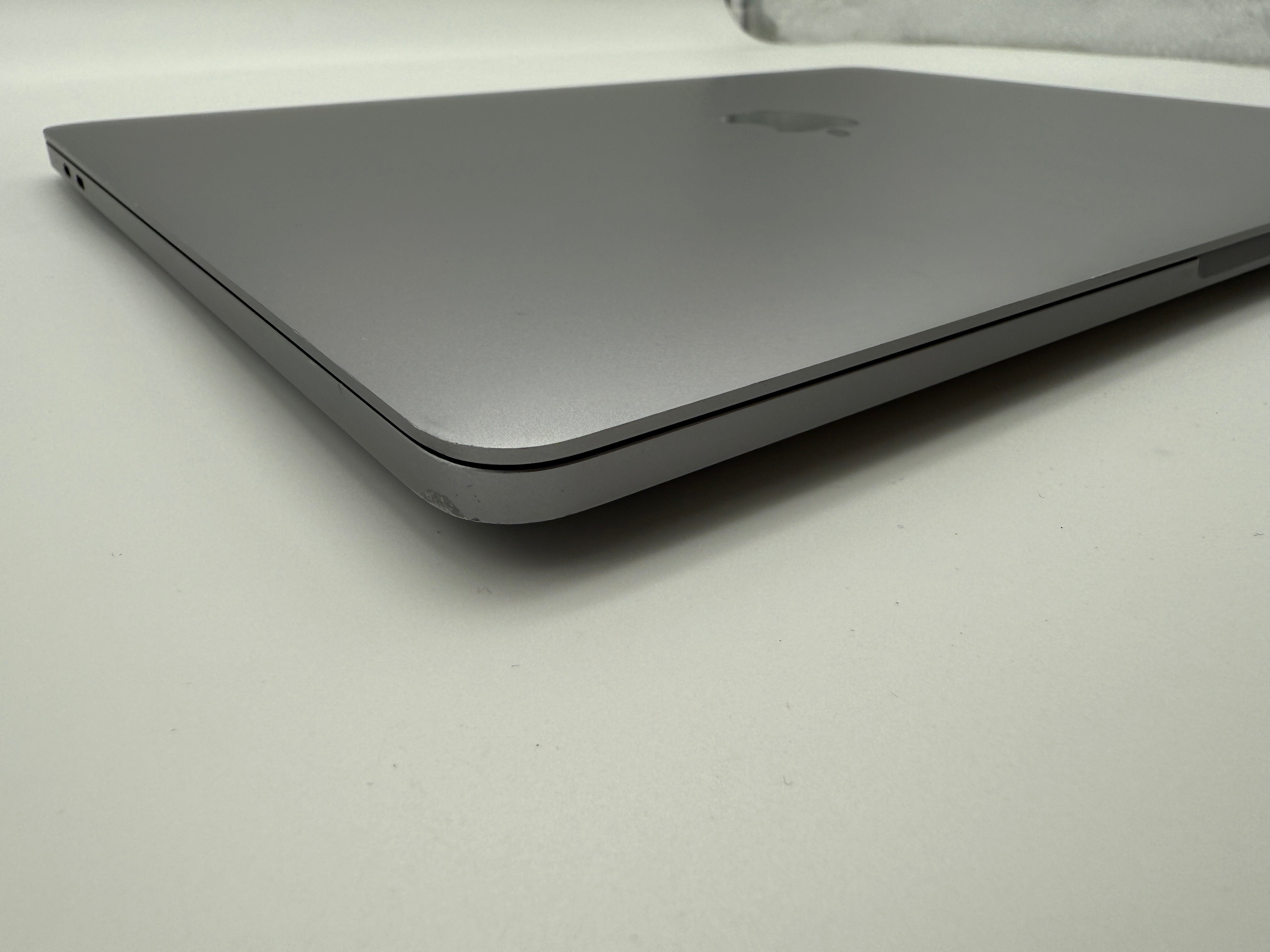 Macbook Pro 13" A2338 M1 16GB 512GB 2020 Spacegrau Grau MwSt. #PS201