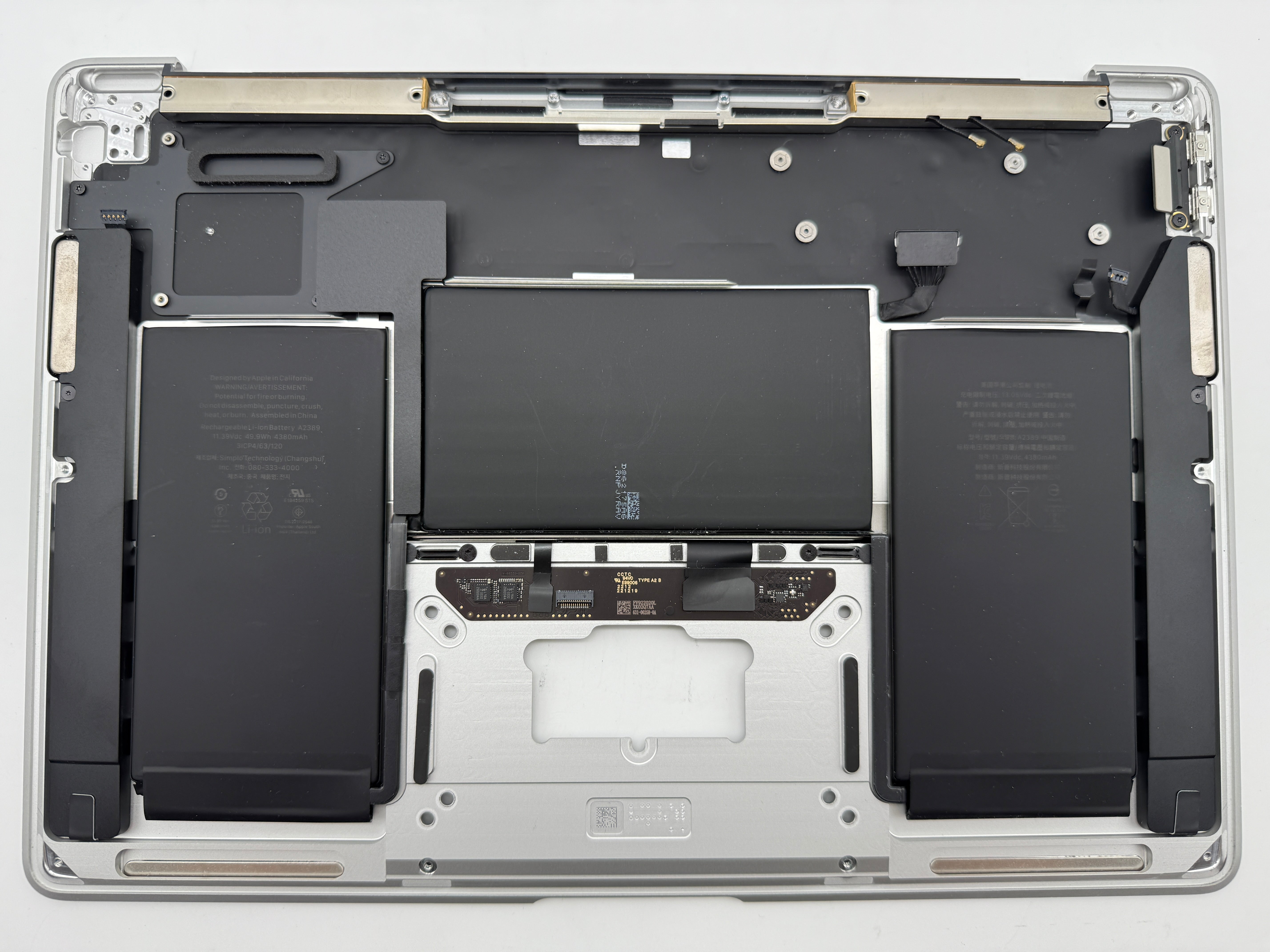 MacBook Air 13" 2020 A2337 Topcase QWERTZ Akku Tastatur Silber #T861