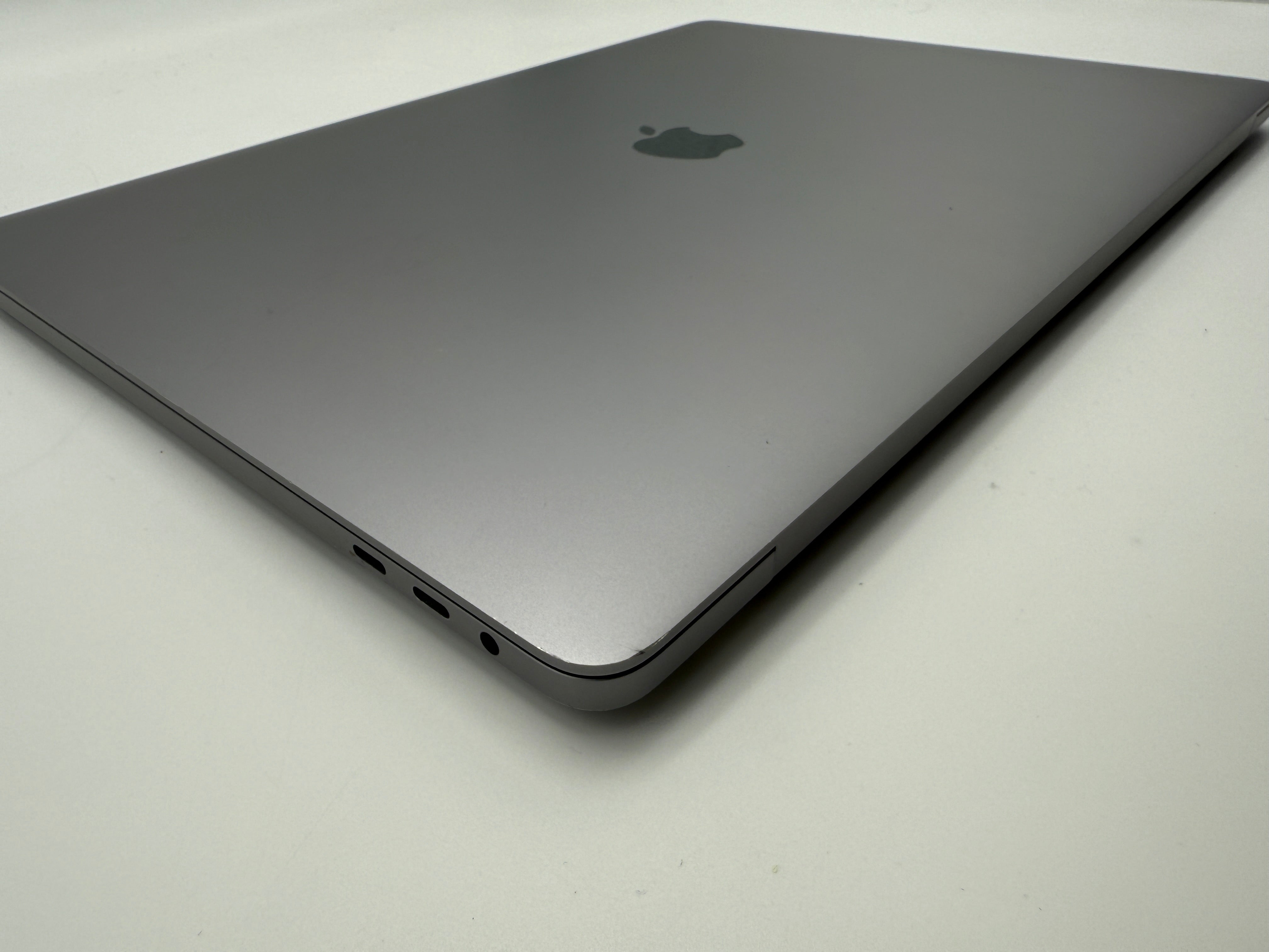 Macbook Pro 16" A2141 2019 2,3GHz i9 32GB 1TB 5500M Spacegrau #PS231